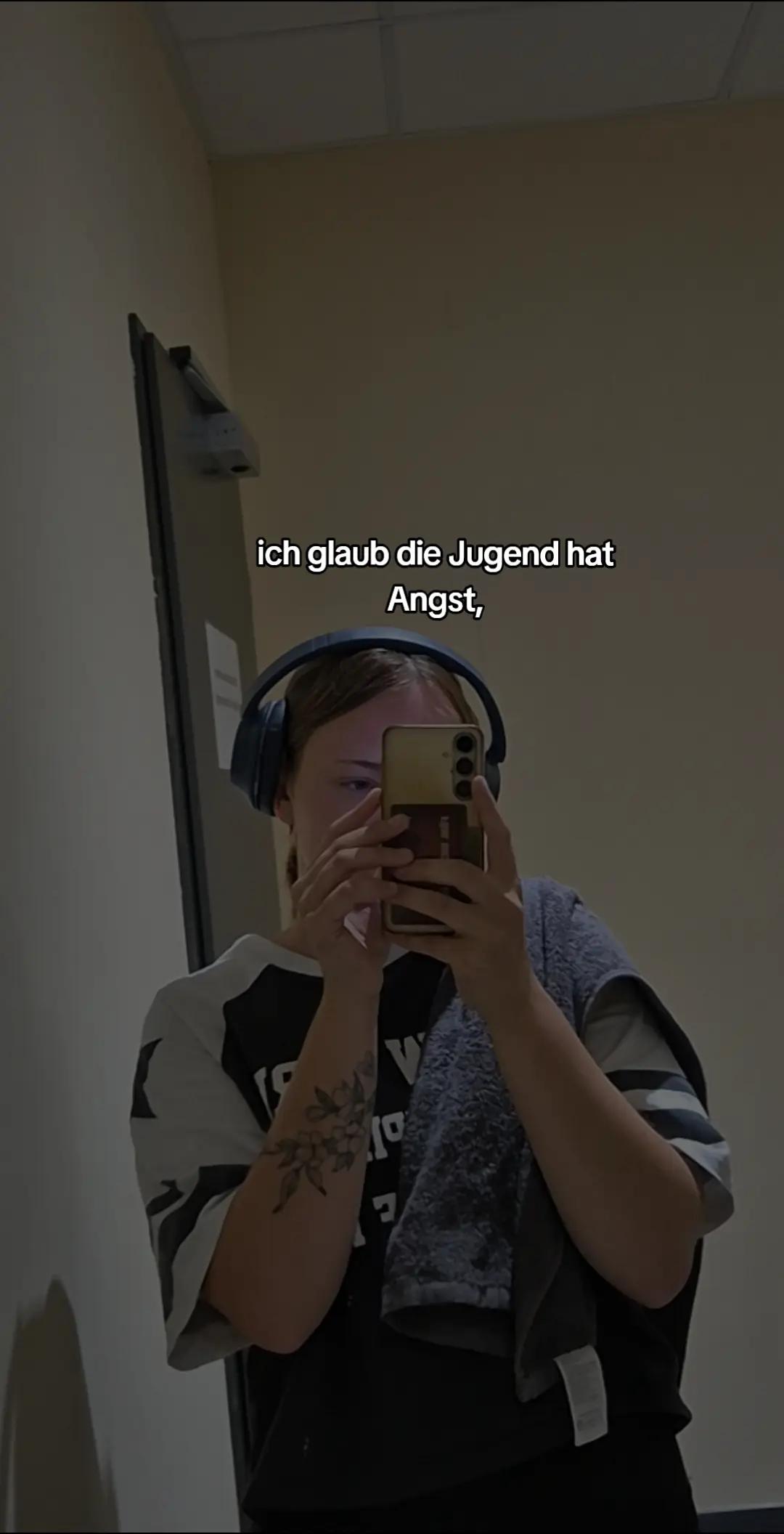 @Marie🦋