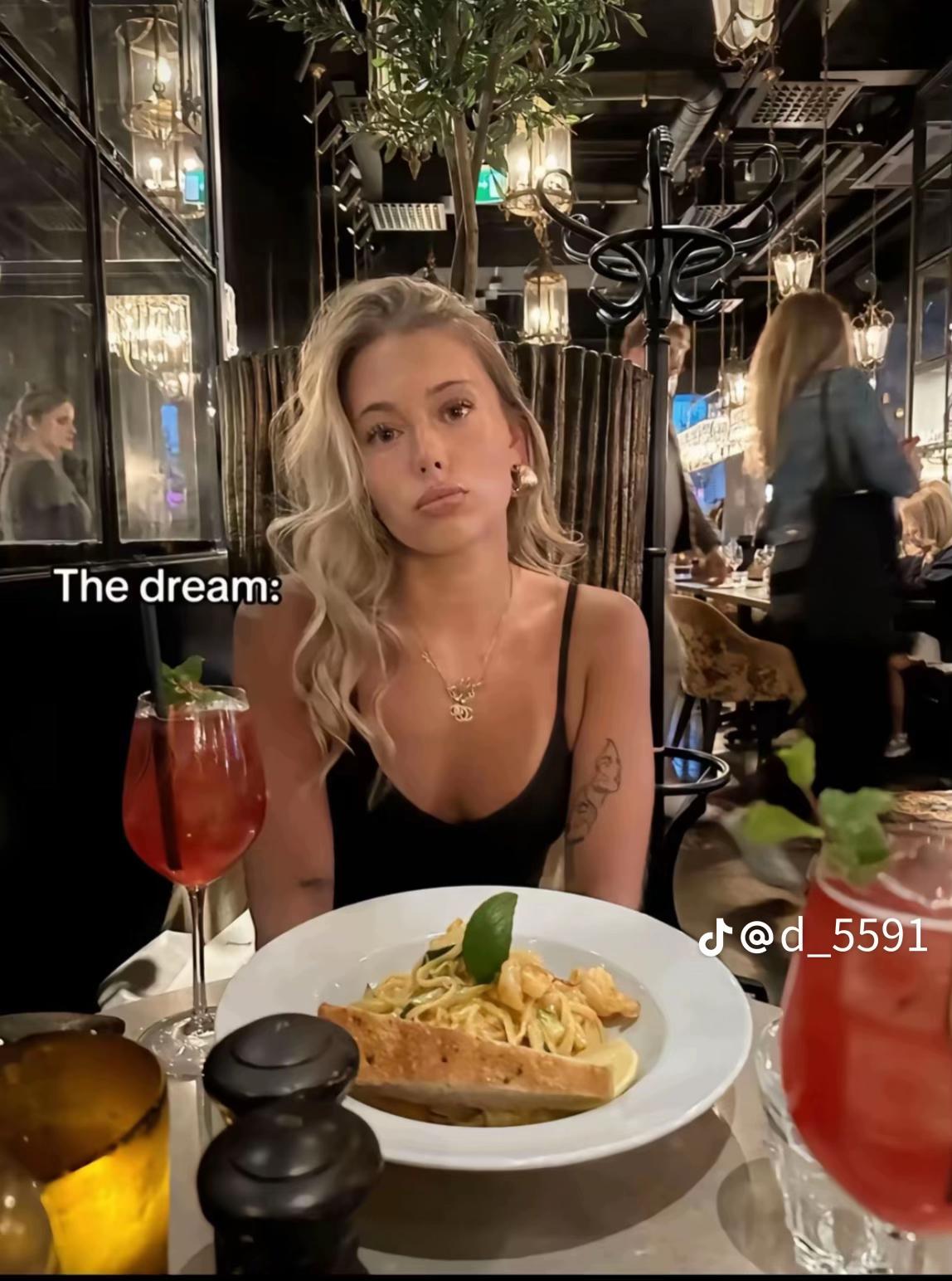 @🐋𝔏𝔬𝔳𝔢𝔣𝔬𝔬𝔩🪼
