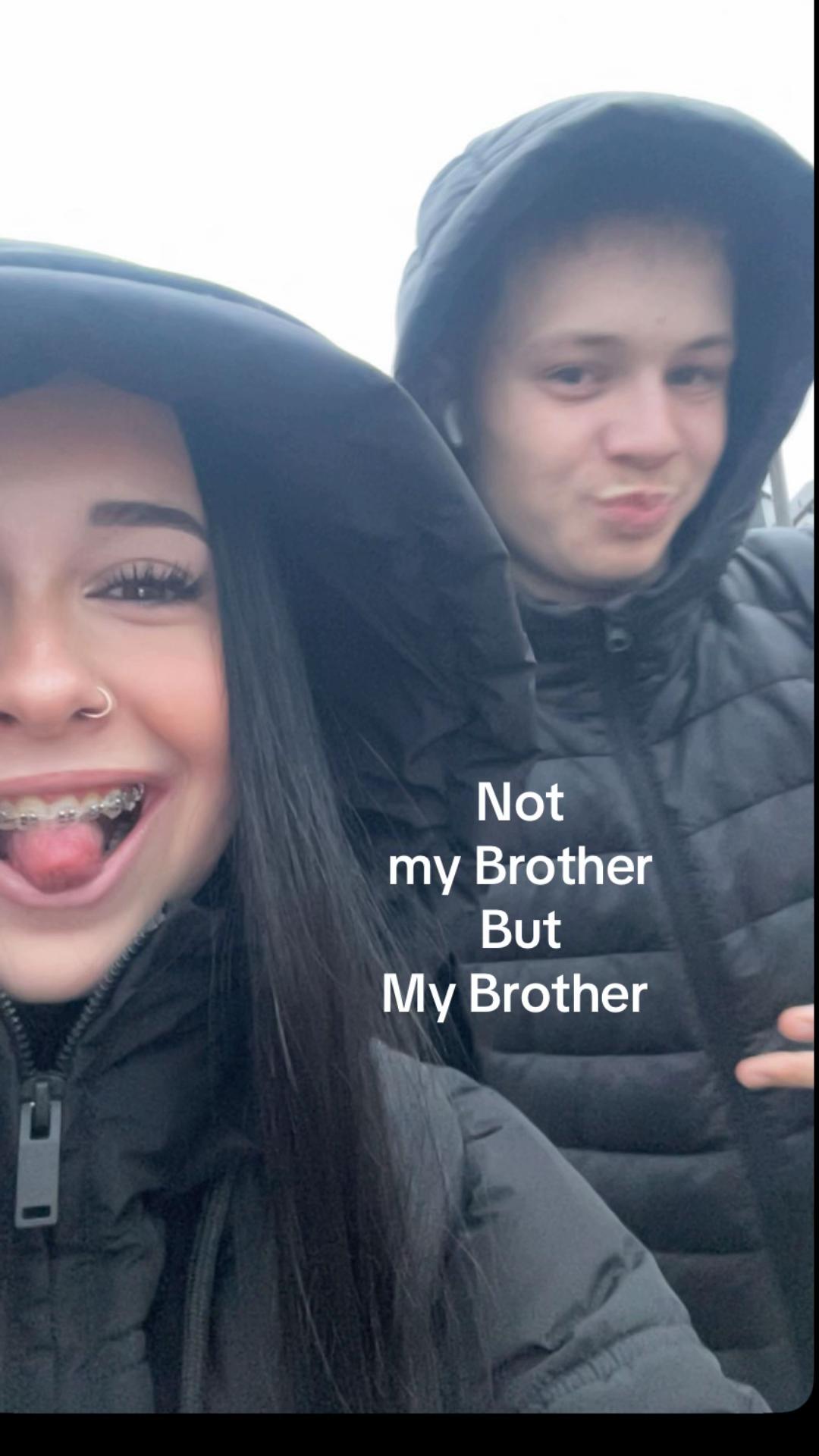 @_ 𝓢𝓮𝓵𝓲𝓷𝟕.𝟏