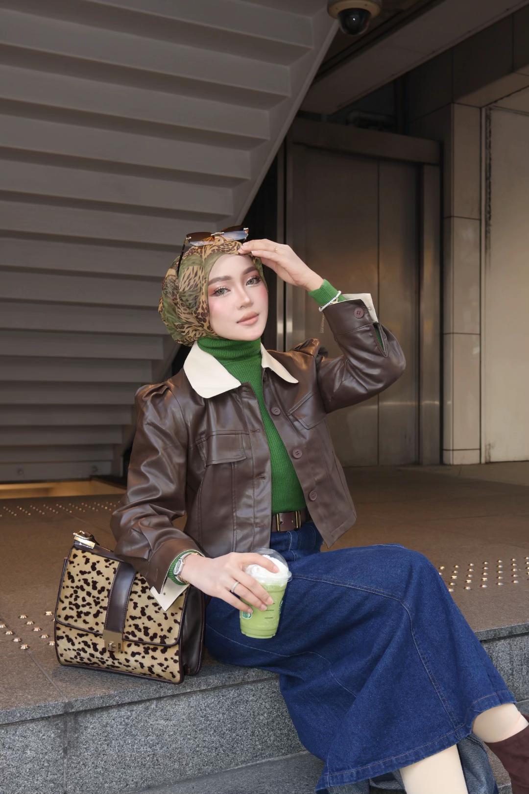 @Jiha Alisa