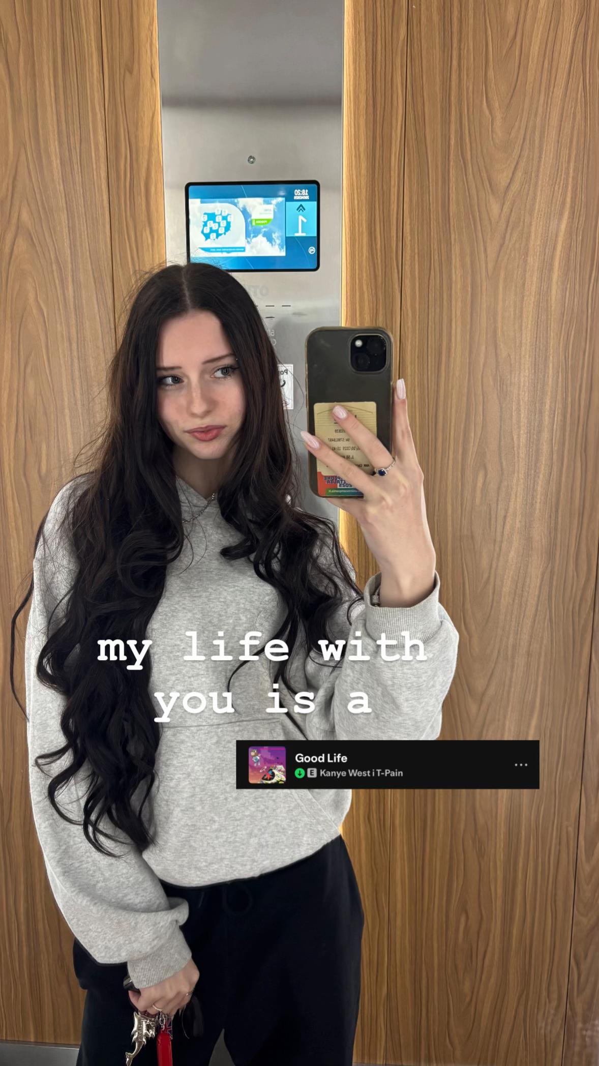 @🧸