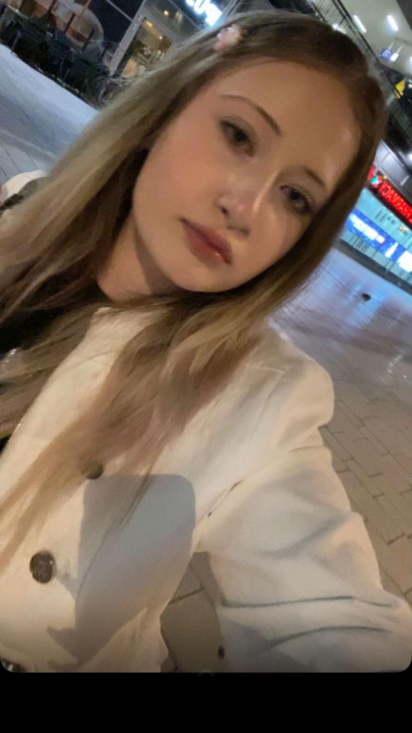 @😸