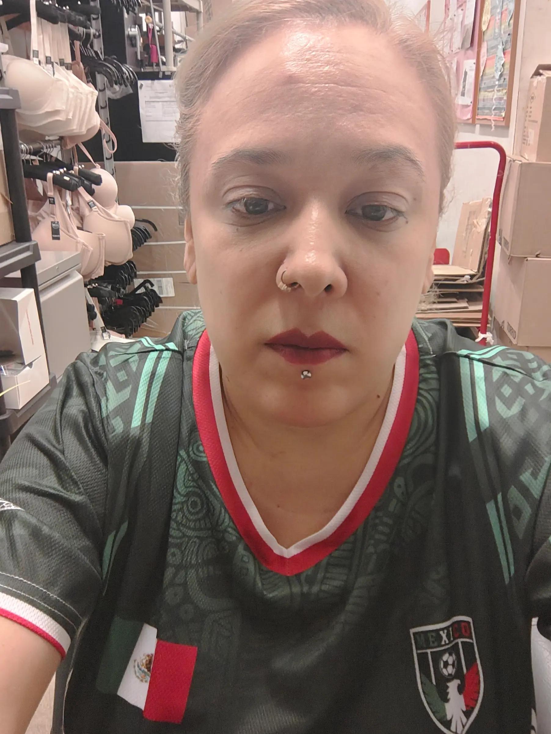 @lizreyes780