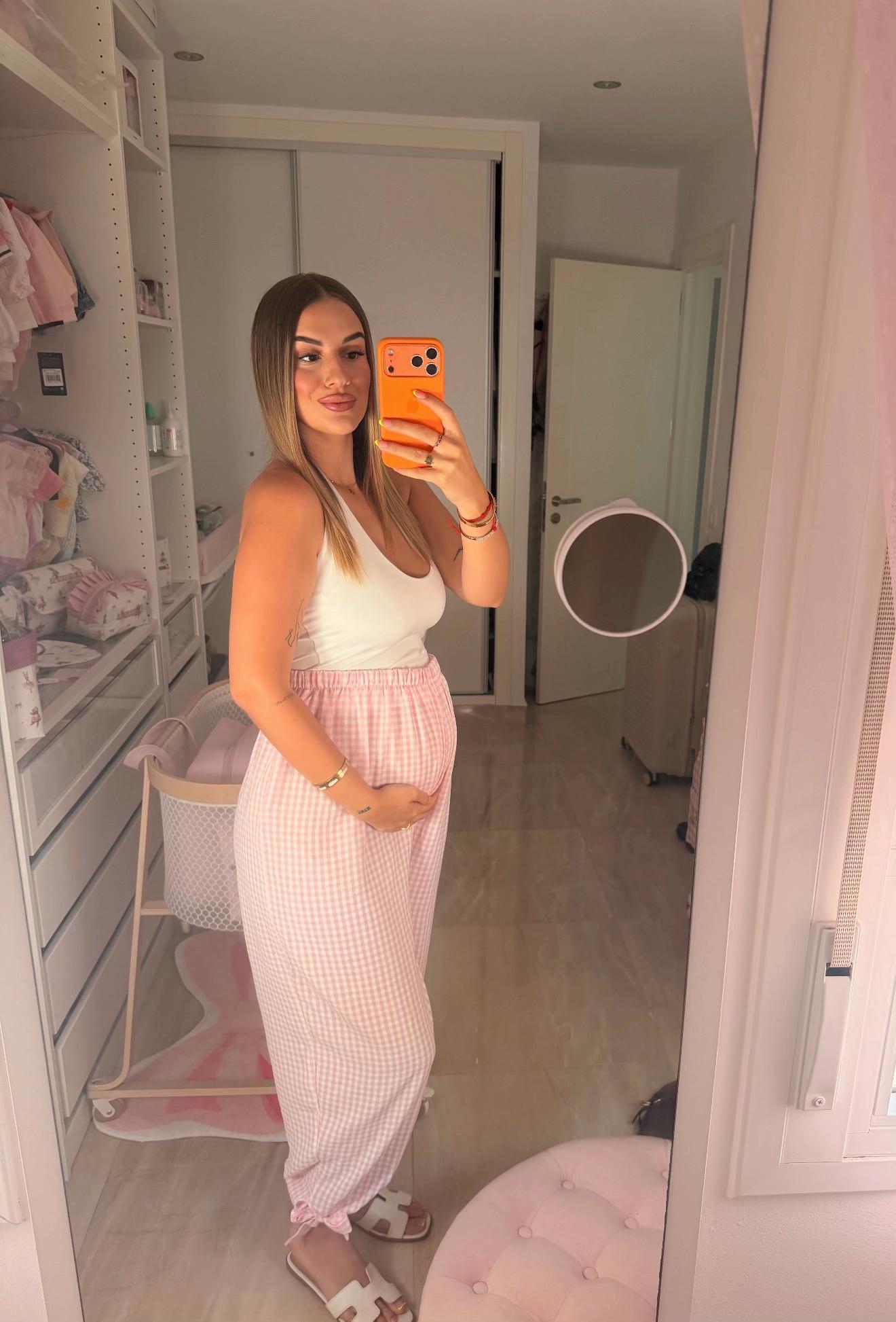 @Emmanuela🧿