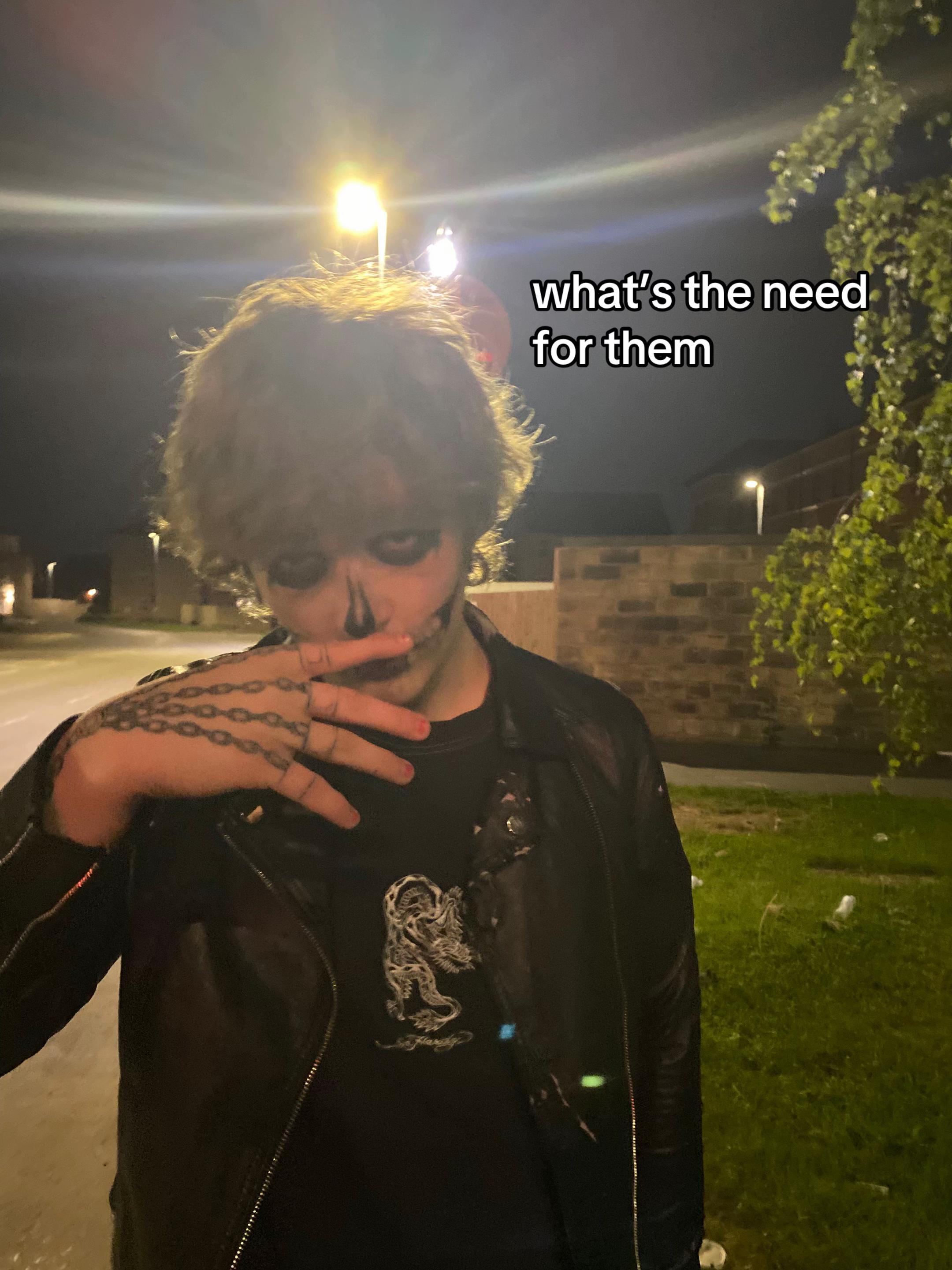@joejoesbizarreadventurrr