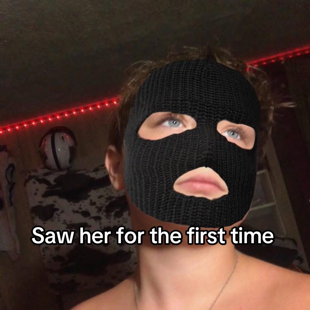 @𝓜𝓪𝓬𝔂𝓷 𝓬𝓱𝓪𝓷𝓮𝔂