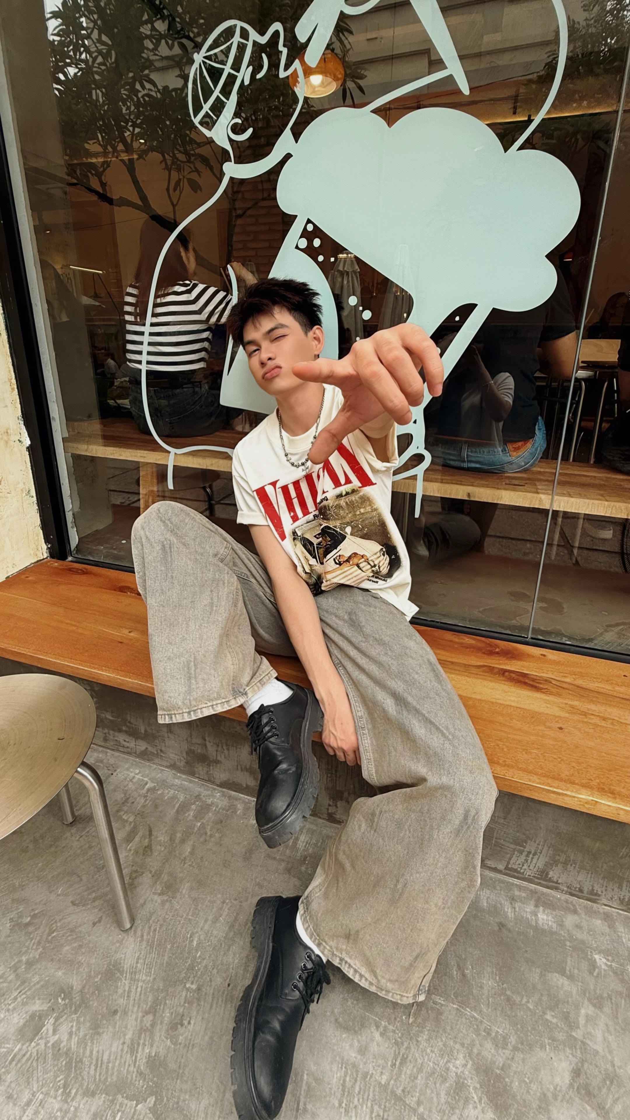 @WHISTLY.STU