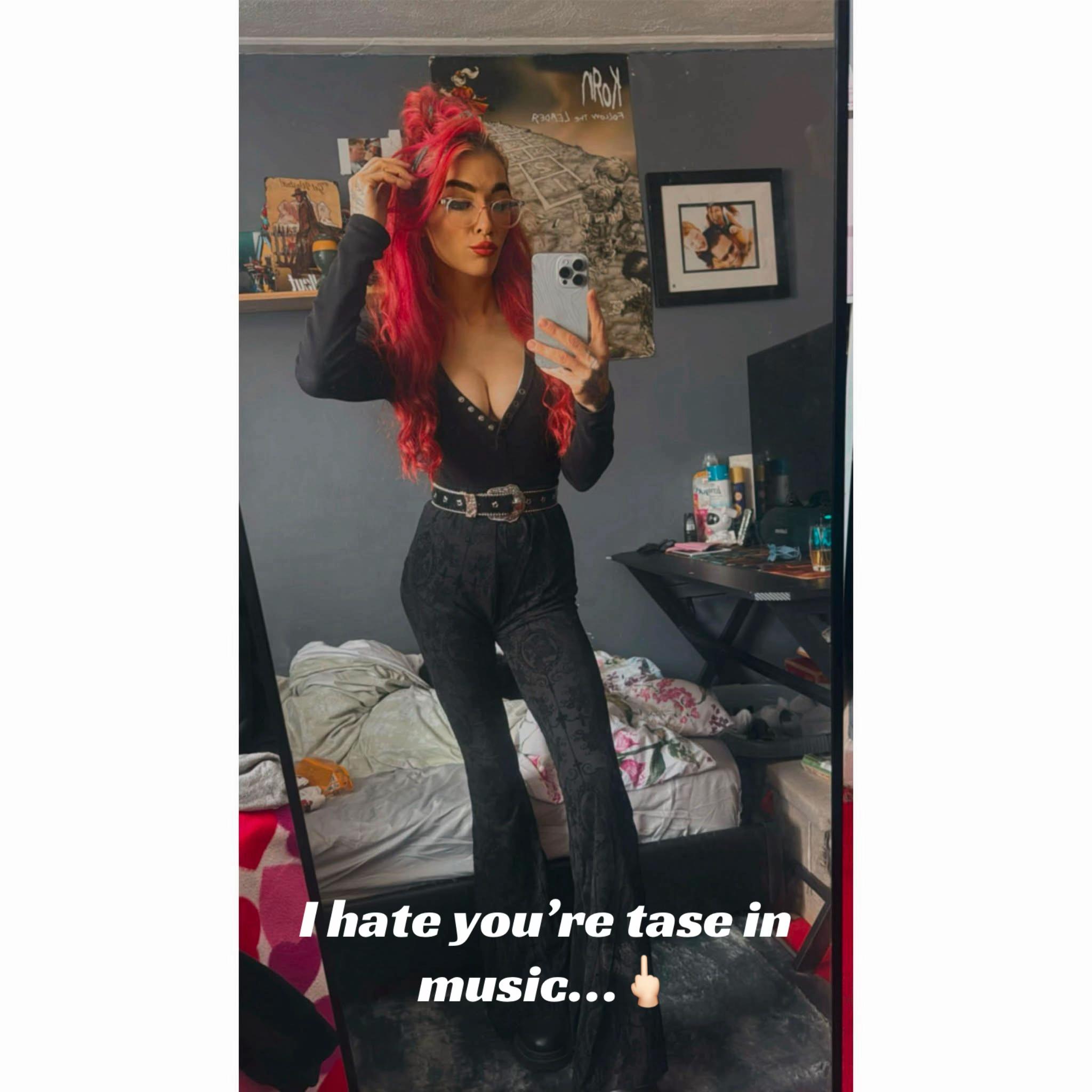 @MistressOfEvil😈