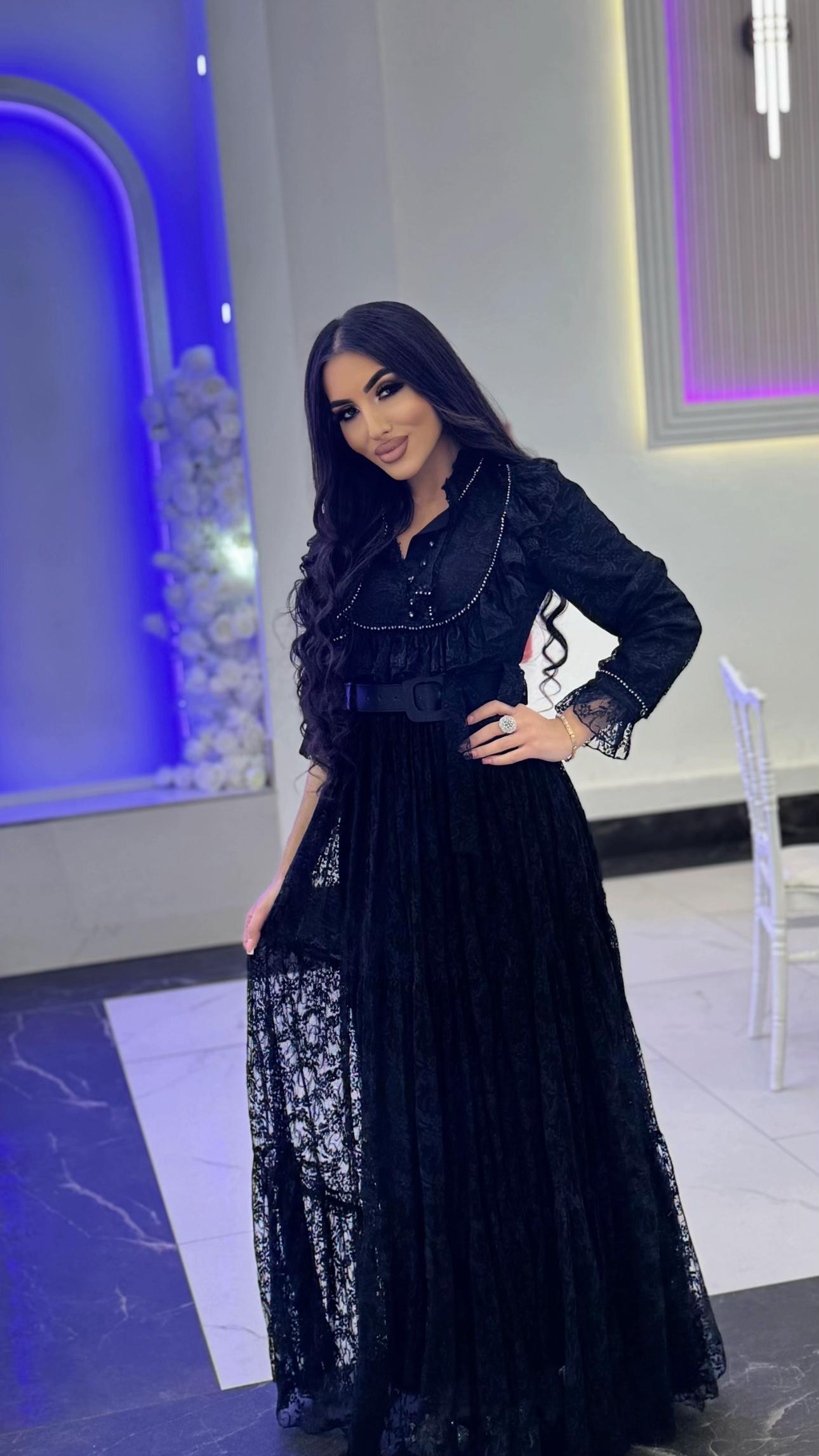 @𝐤𝐫𝐢𝐬𝐭𝐢𝐧𝐚 👑