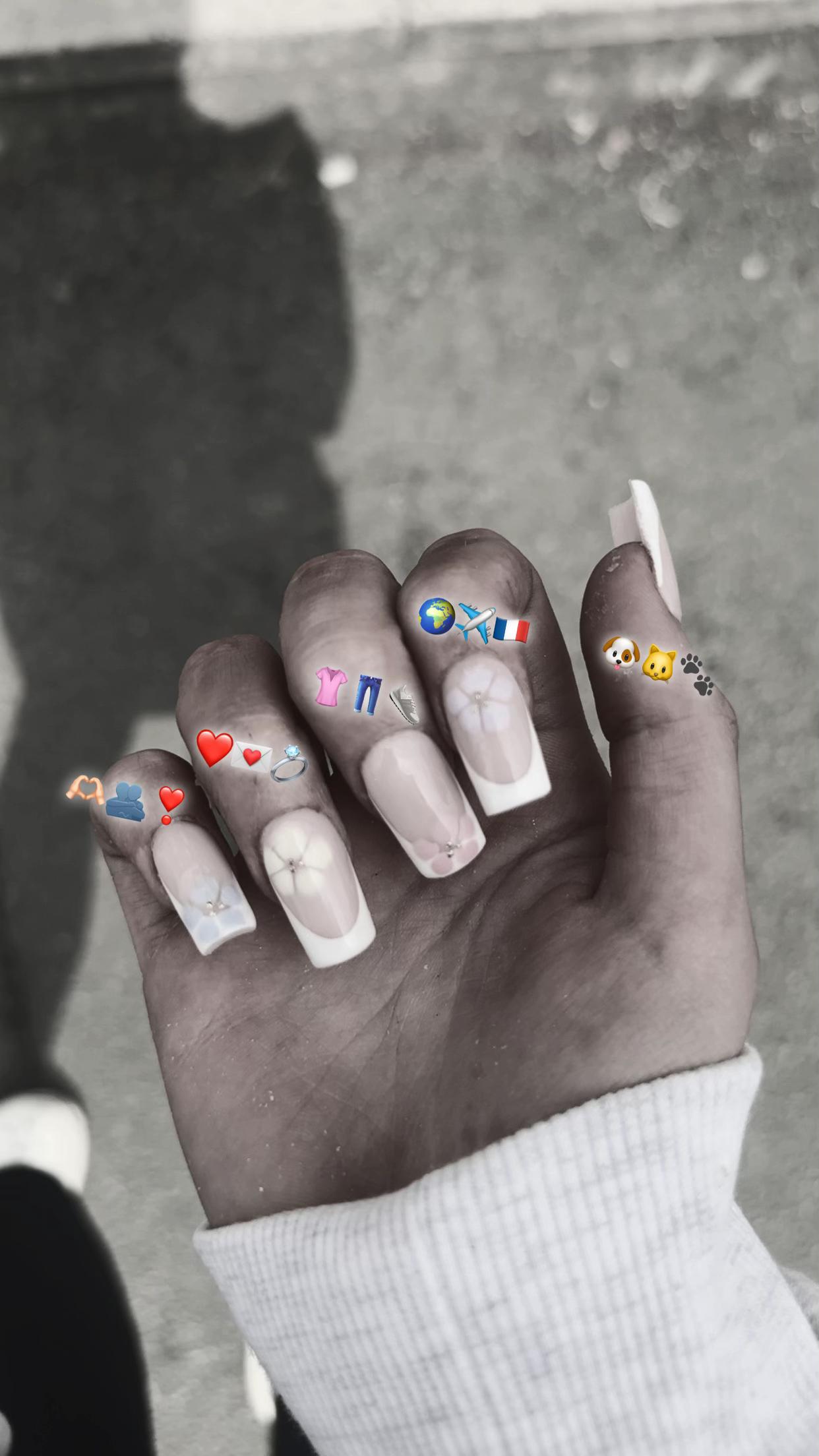 @𝐓ꨄ