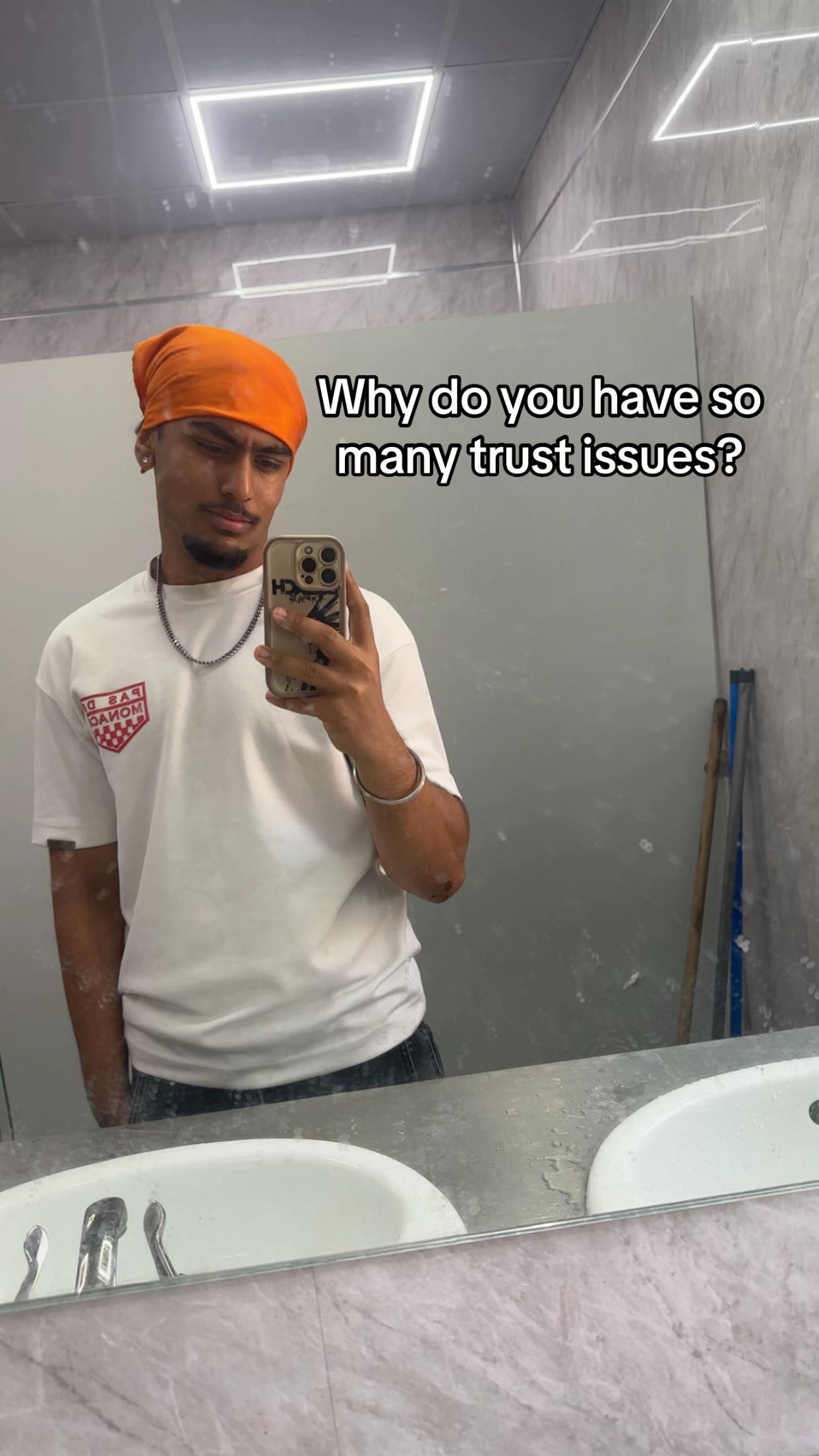 @✇