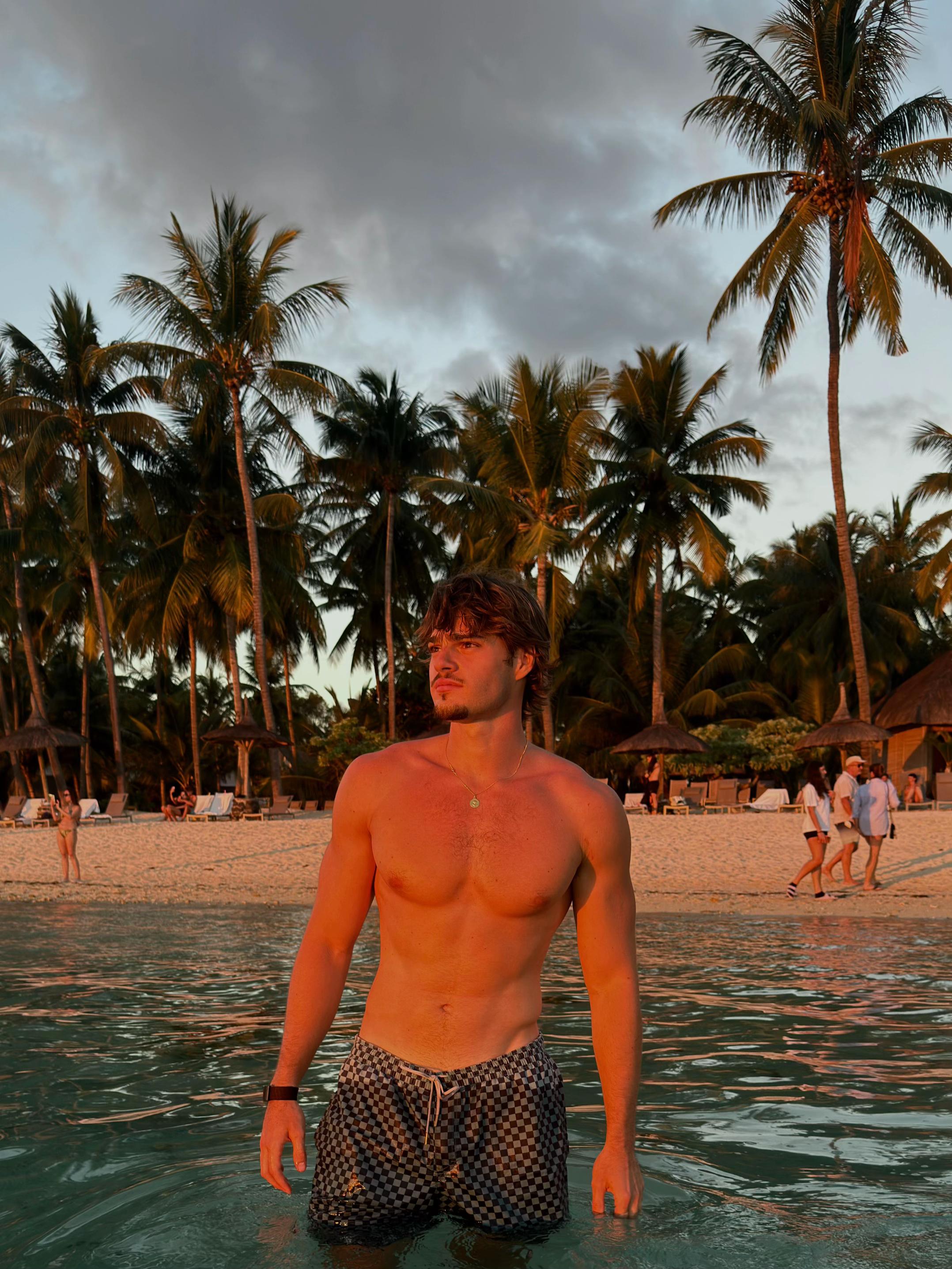 @๐๐ข๐๐ญ๐จ๐ซ ๐๐ข๐ง๐๐ข