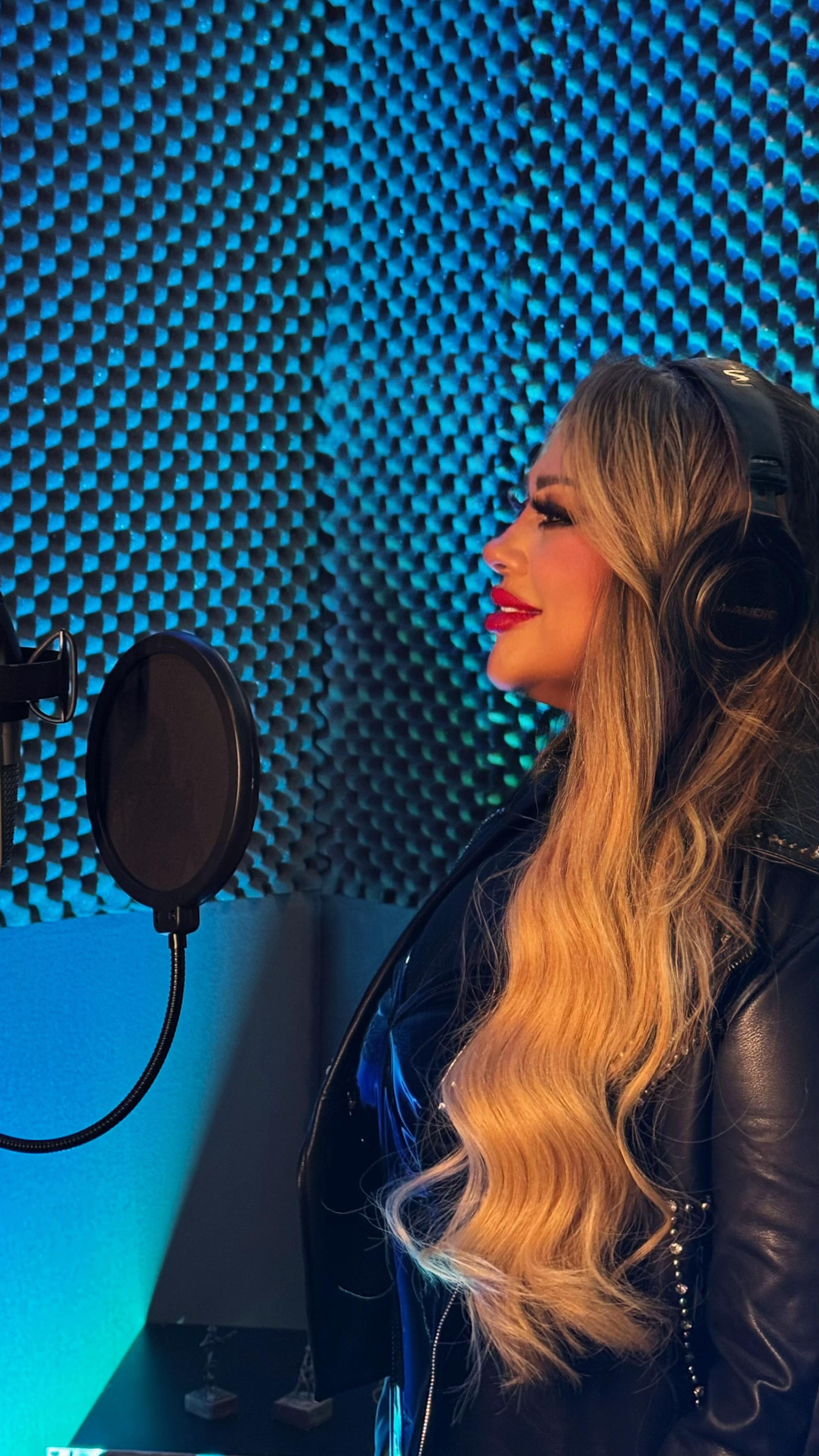 @Zitliali Núñez Oficial