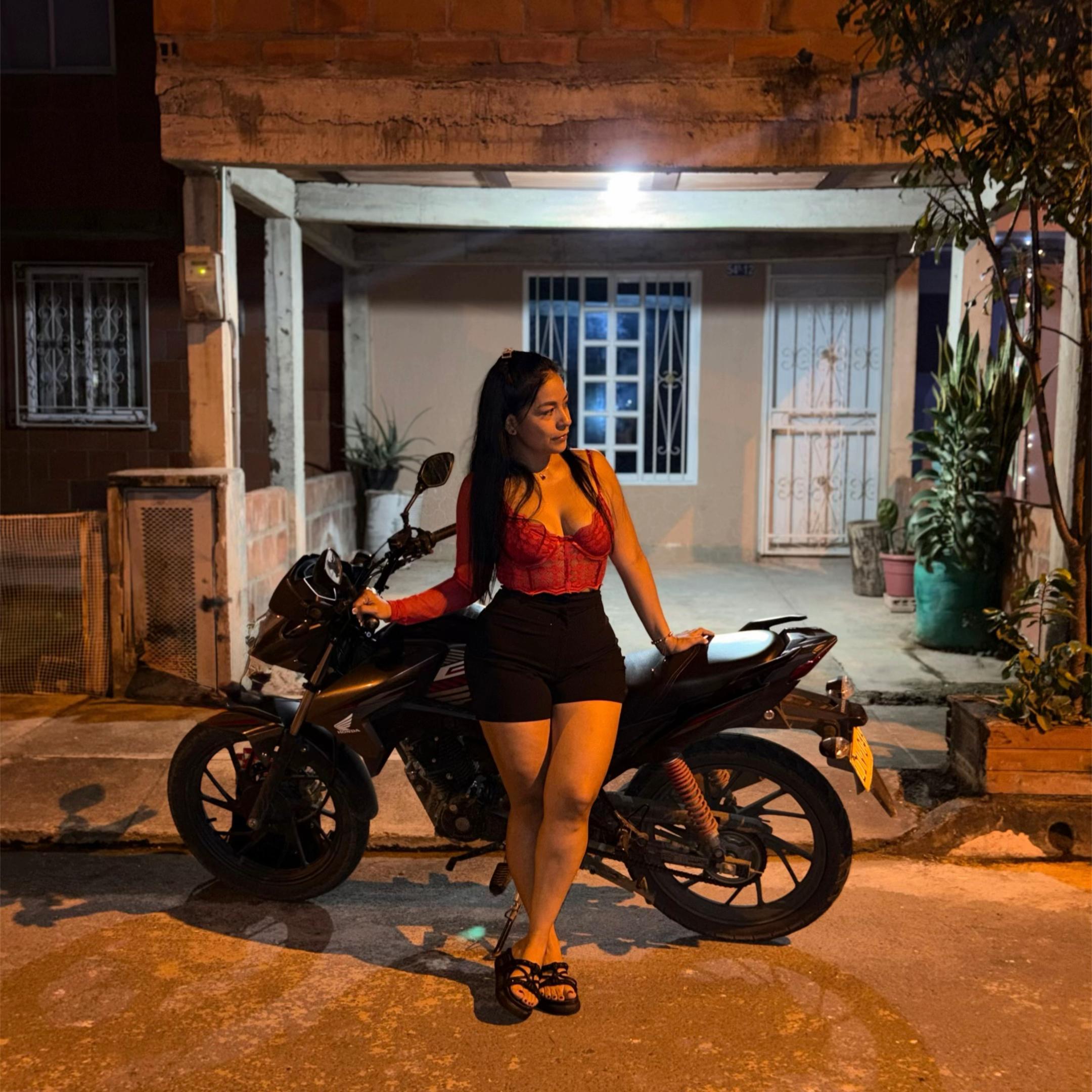 @Angelika Florez