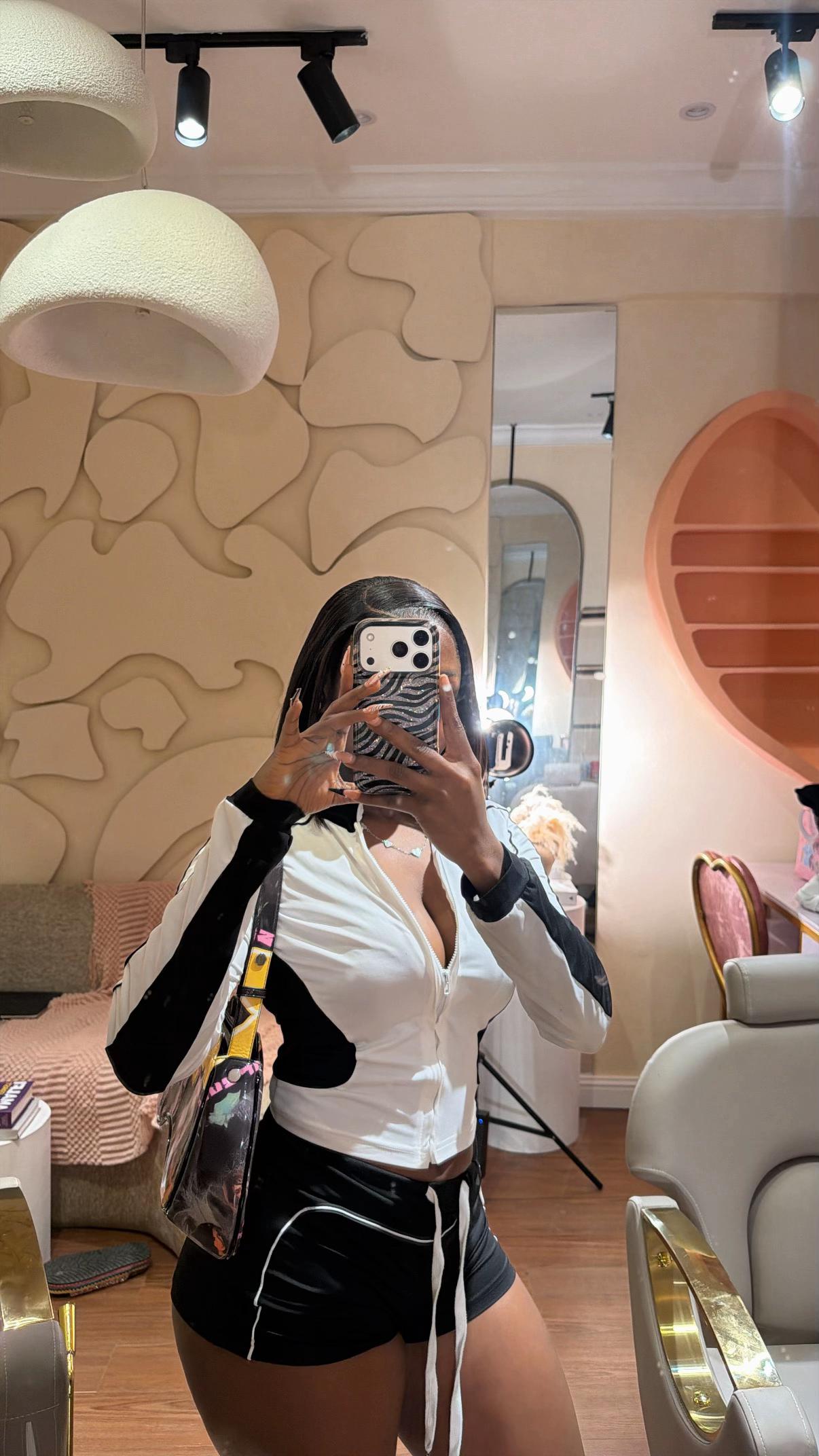 @Sikemi🥰☺️❤️