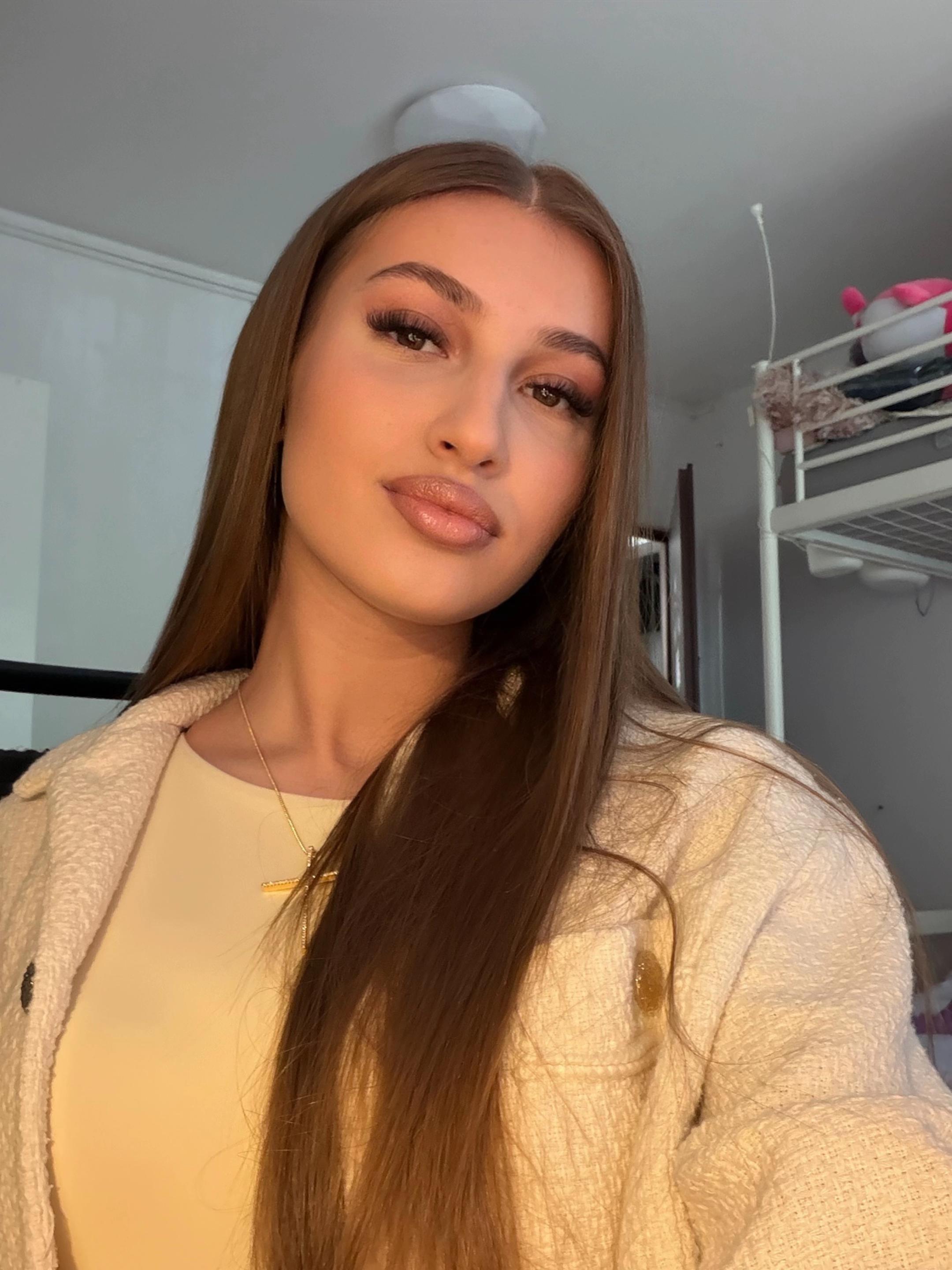 @𝓜𝓪𝓻𝓪