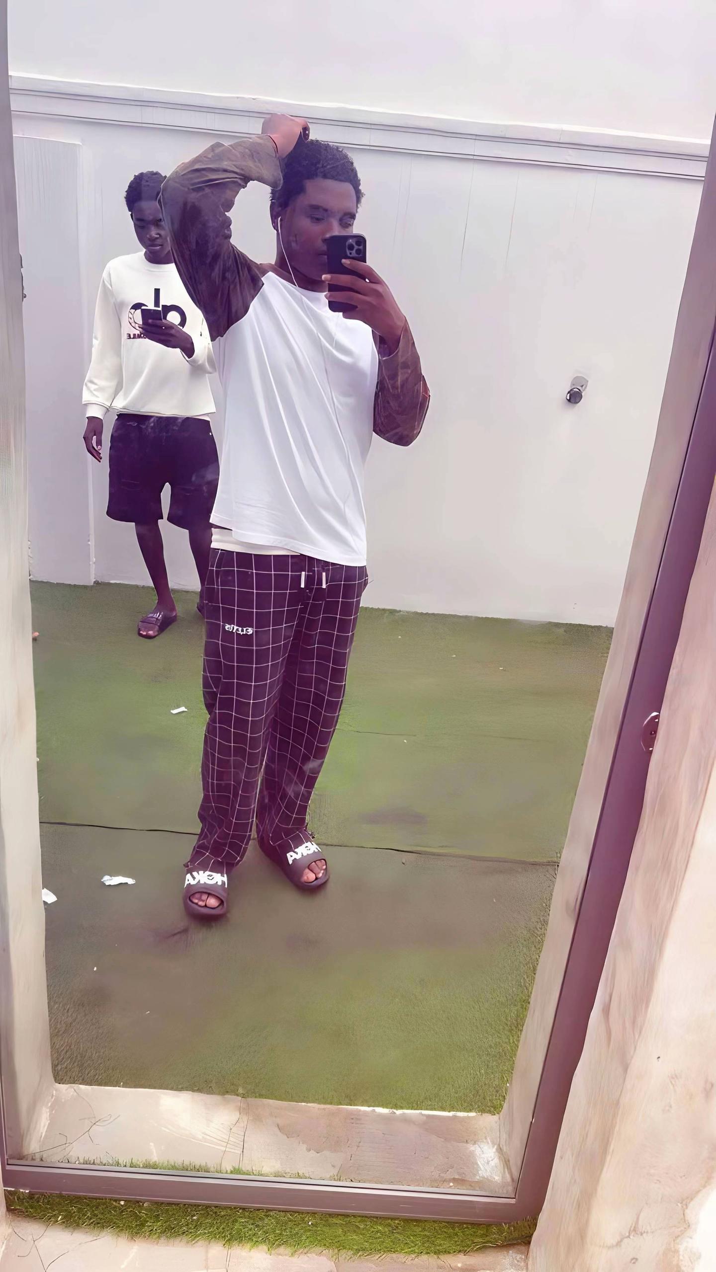 @𝓕𝓪𝔀𝓪𝔃💫