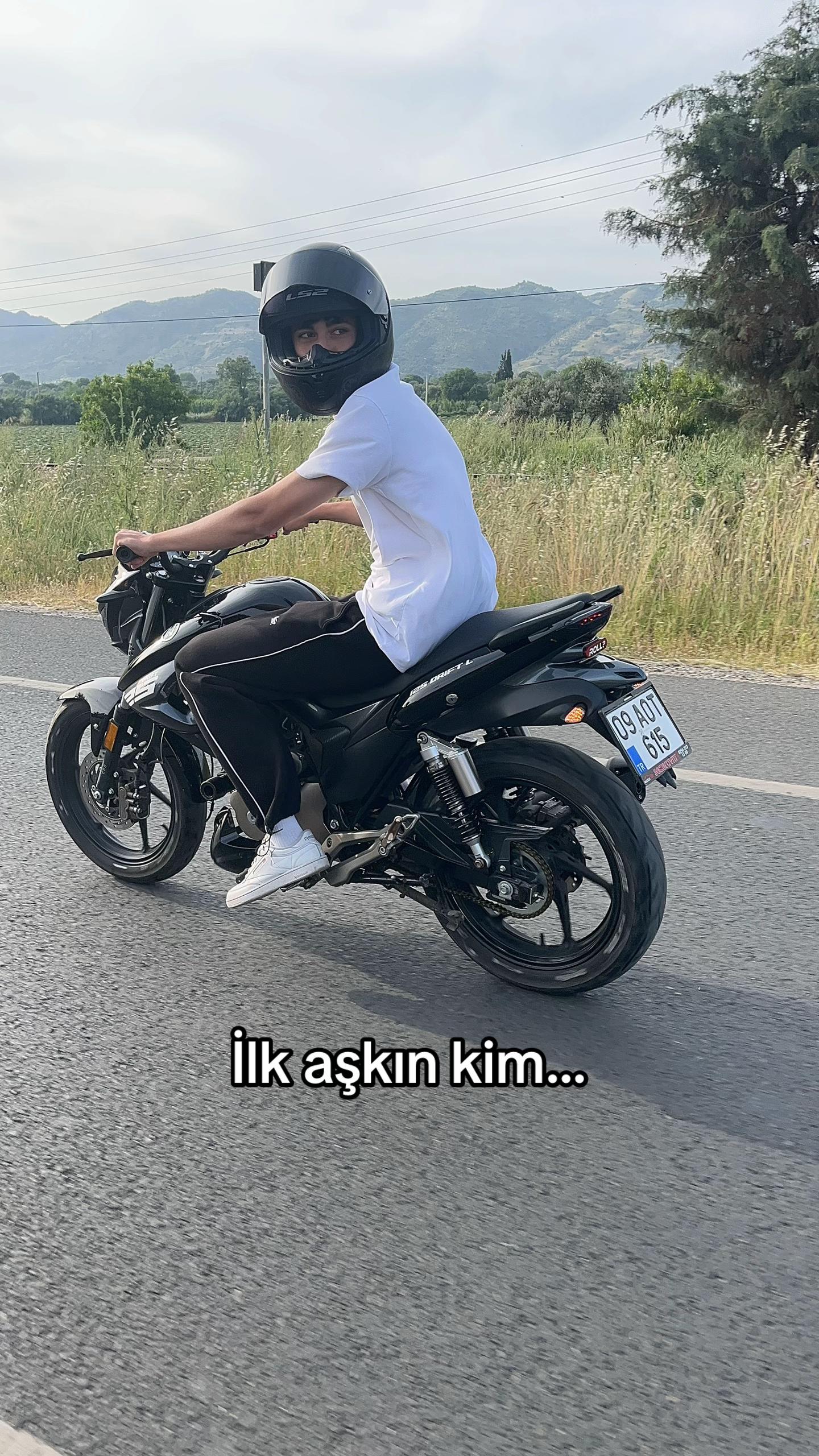 @Eren
