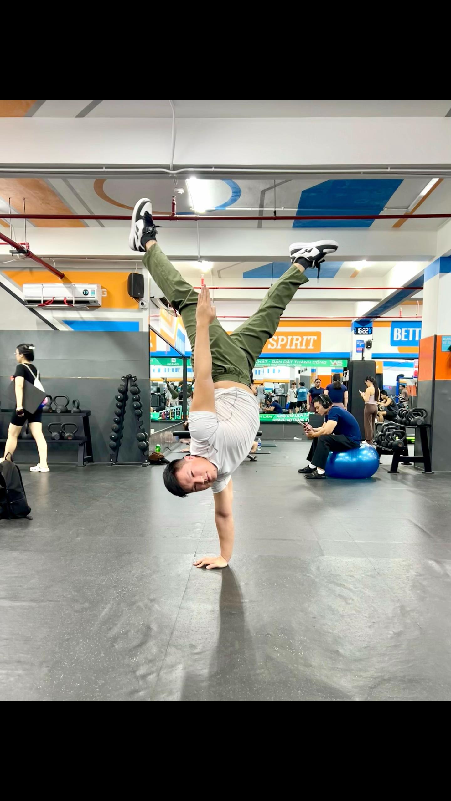 @L&ecirc; Phạm Thế Vũ