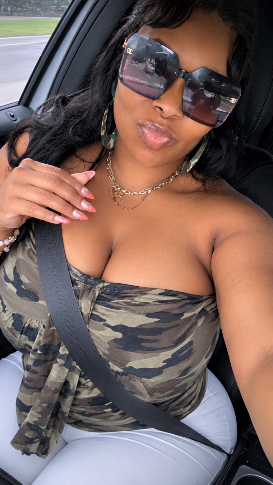 @Foi By Latoya