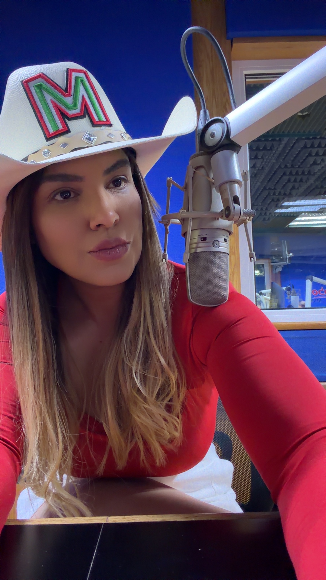 @alejandrasuarez_radio