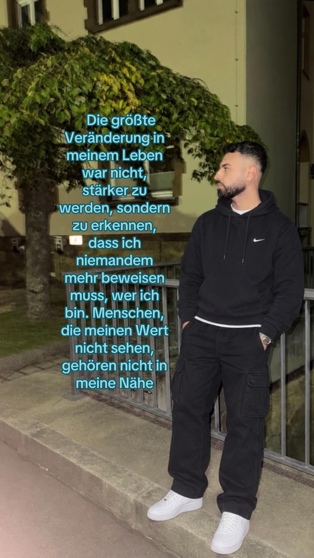 @🪬