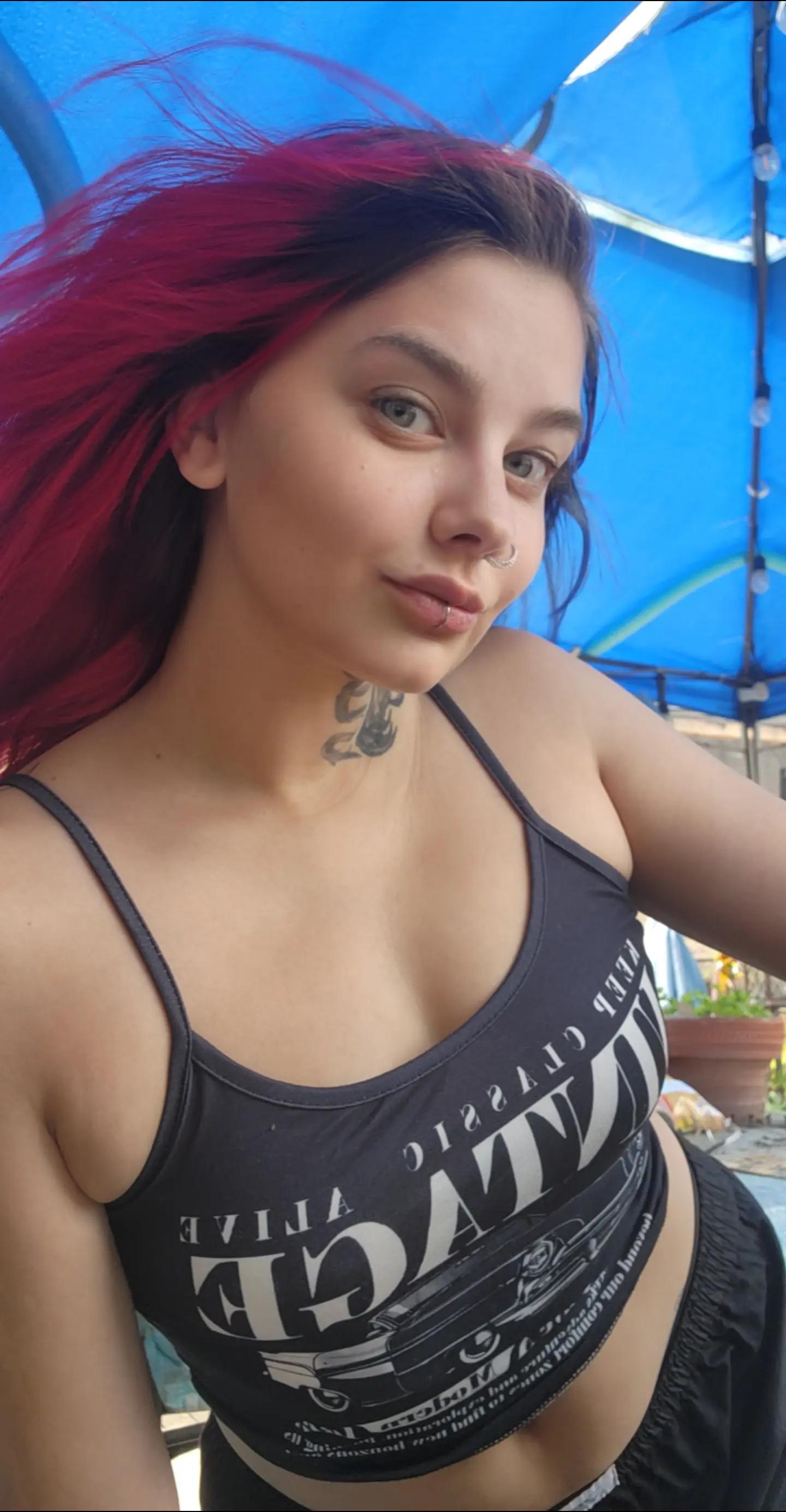 @LeiraKitty