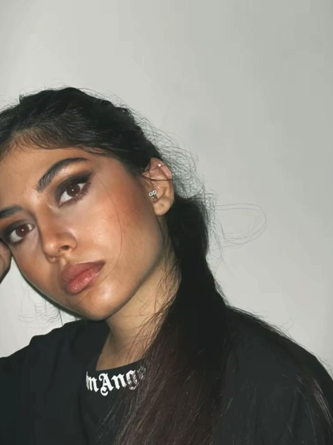 @𝐀𝐫𝐬𝐡𝐢𝐝𝐚