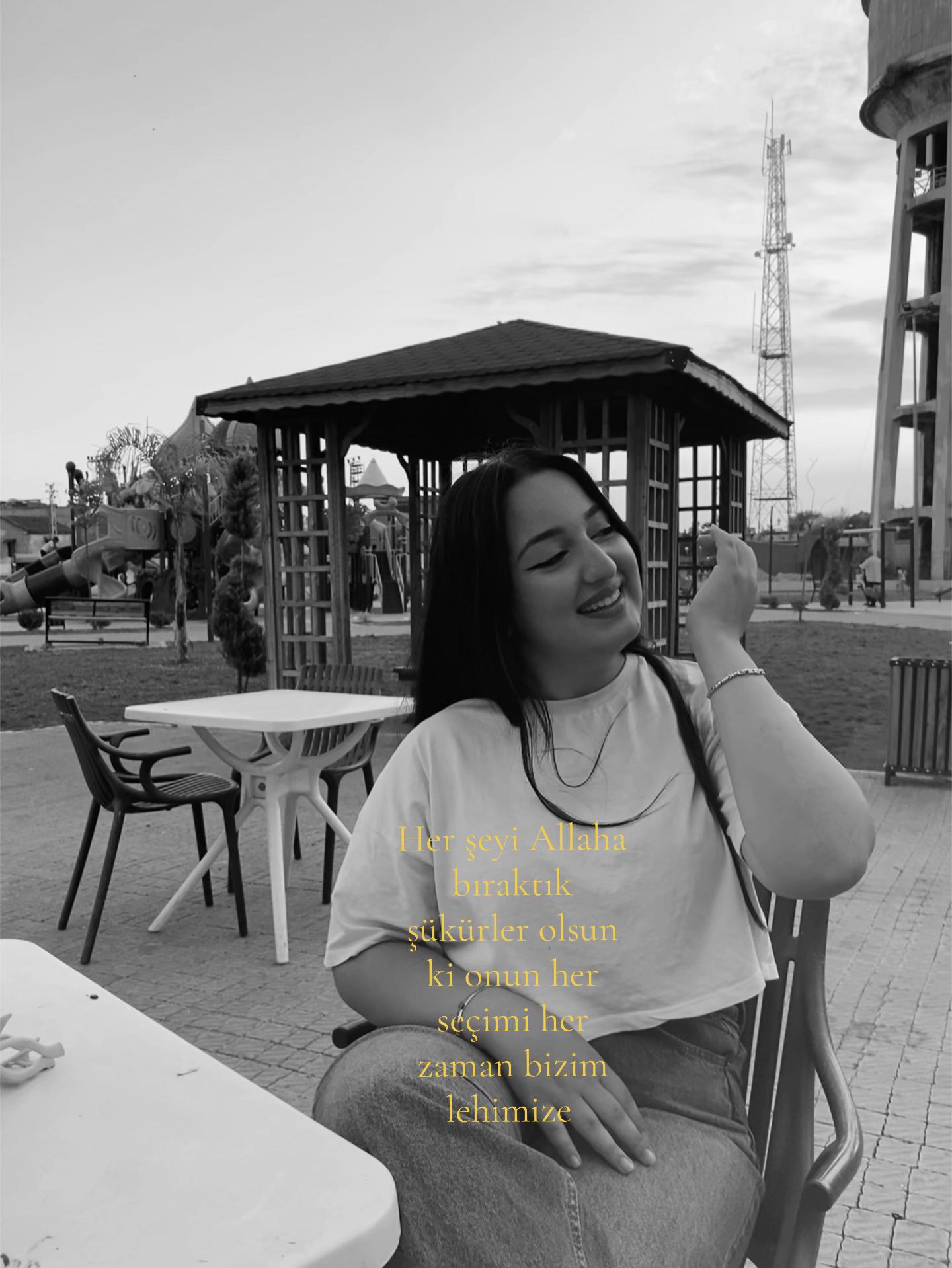 @01.sude