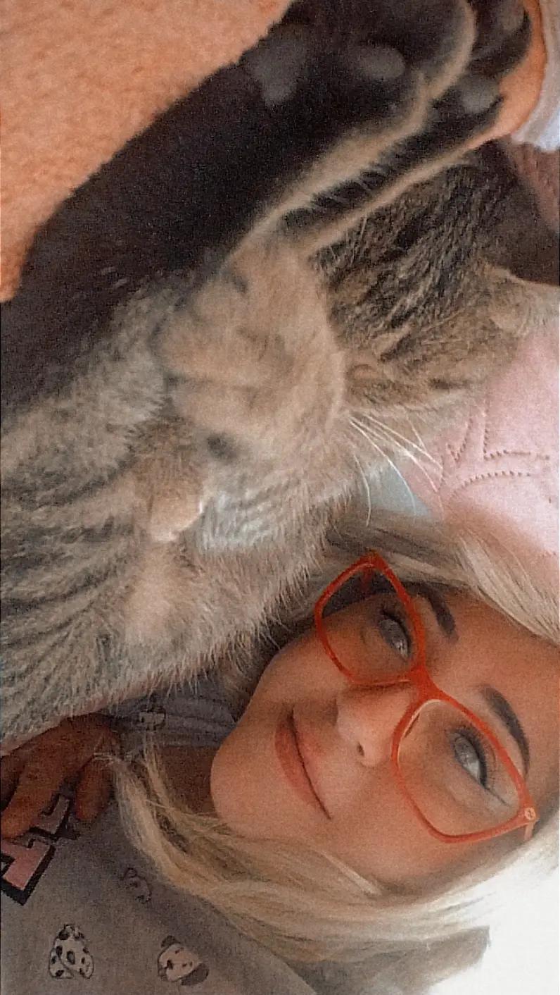 @🌺𝕷𝖆 𝖌𝖆𝖙𝖙𝖎𝖓𝖆🦋