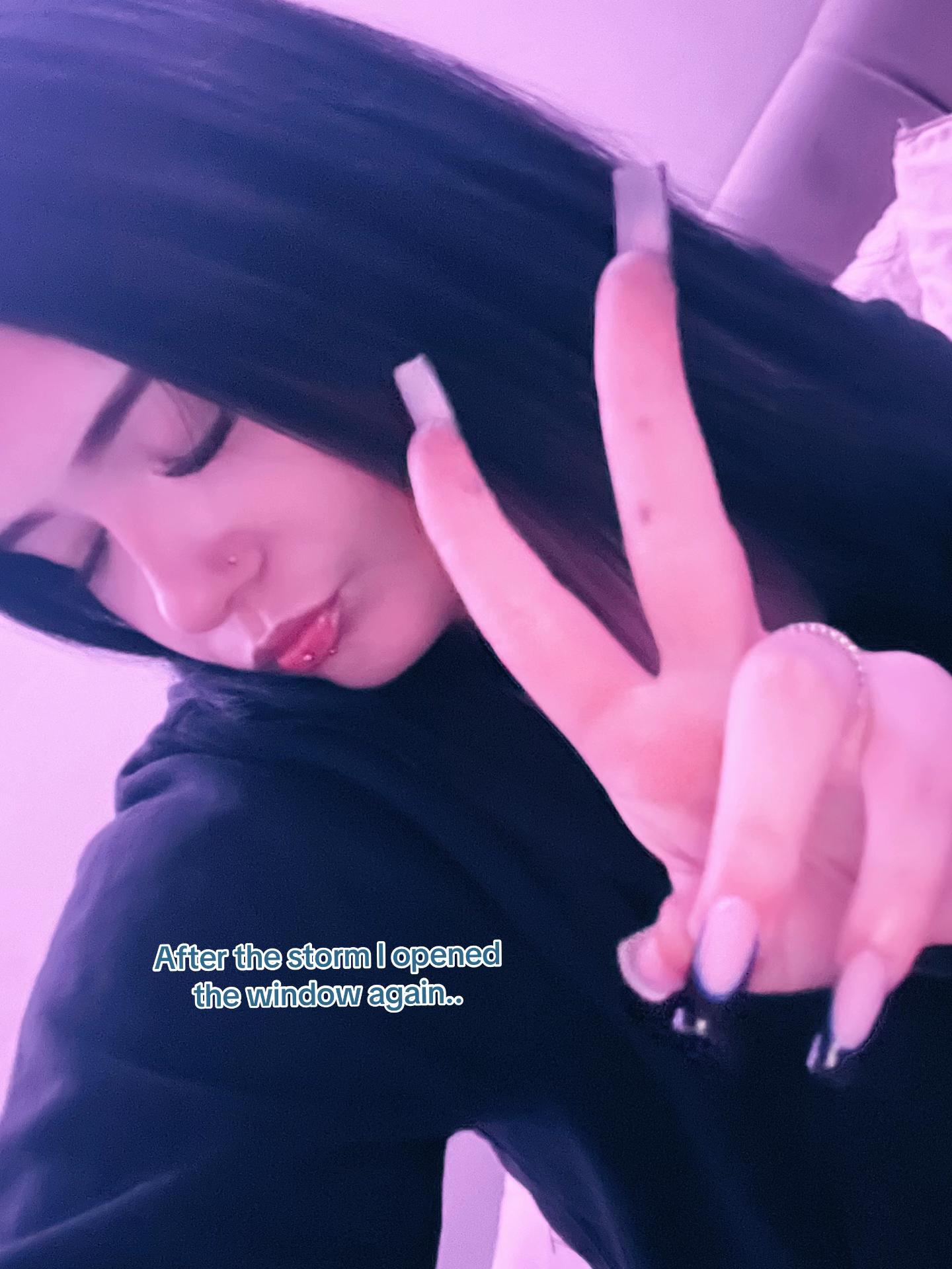@𝒞𝒽𝓁𝑜𝑒𝑅𝑜𝓈𝑒💋