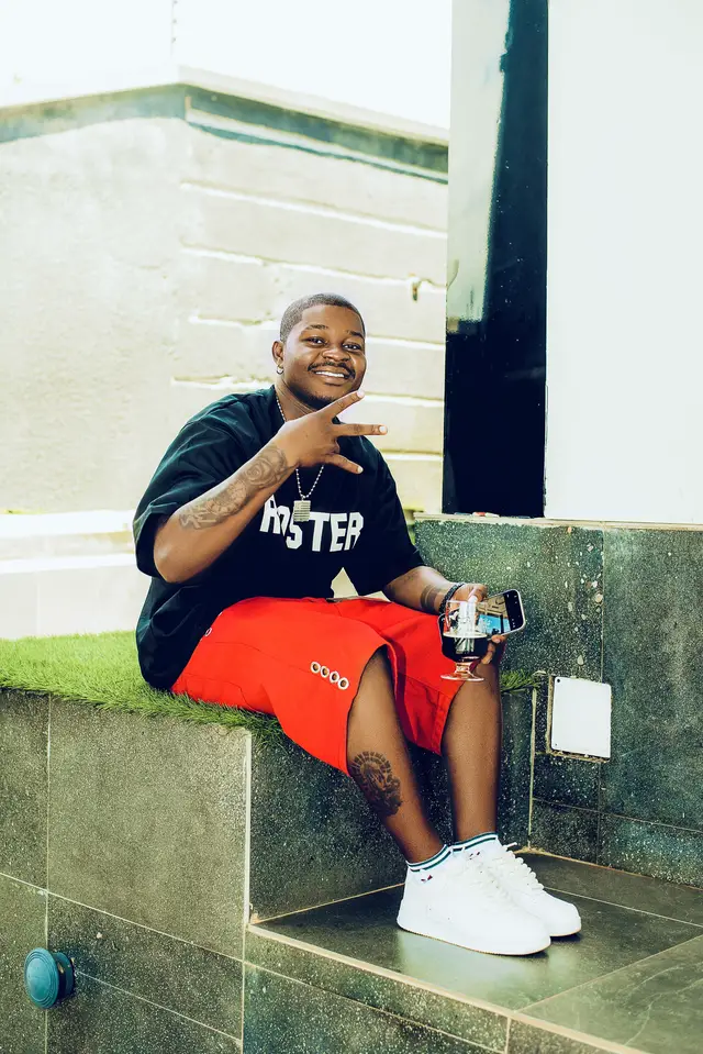 @👑BUZOR👑