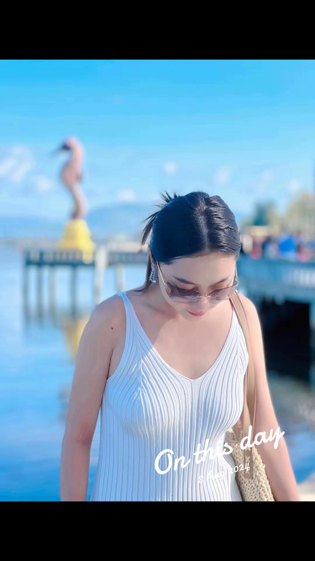 @SIM SREYMOM 888 (ជំទាវ តូច)