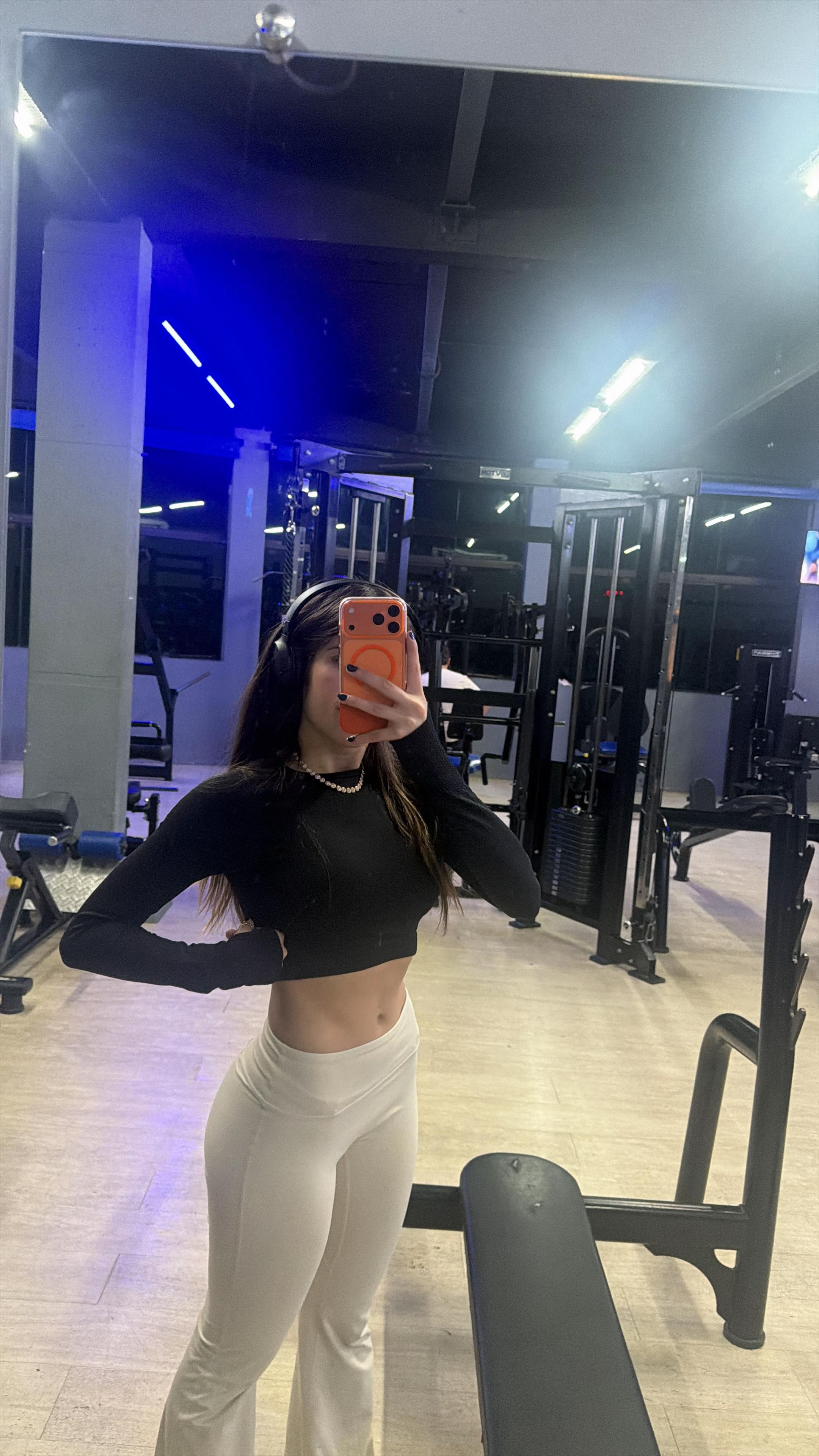 @Lo