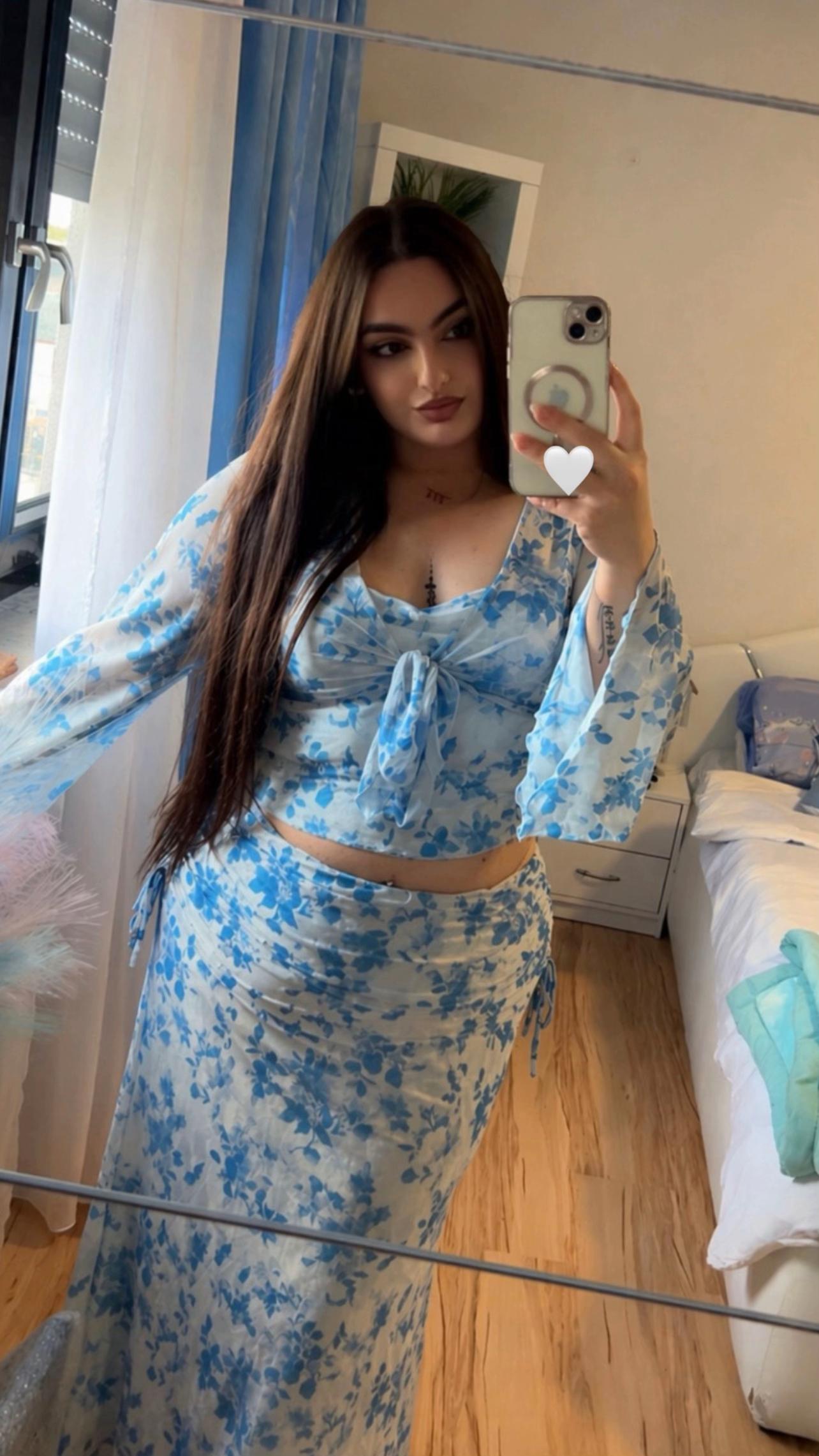 @Aurora•Rosanna
