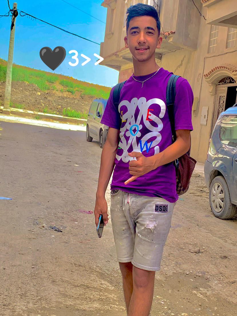 @Le M
