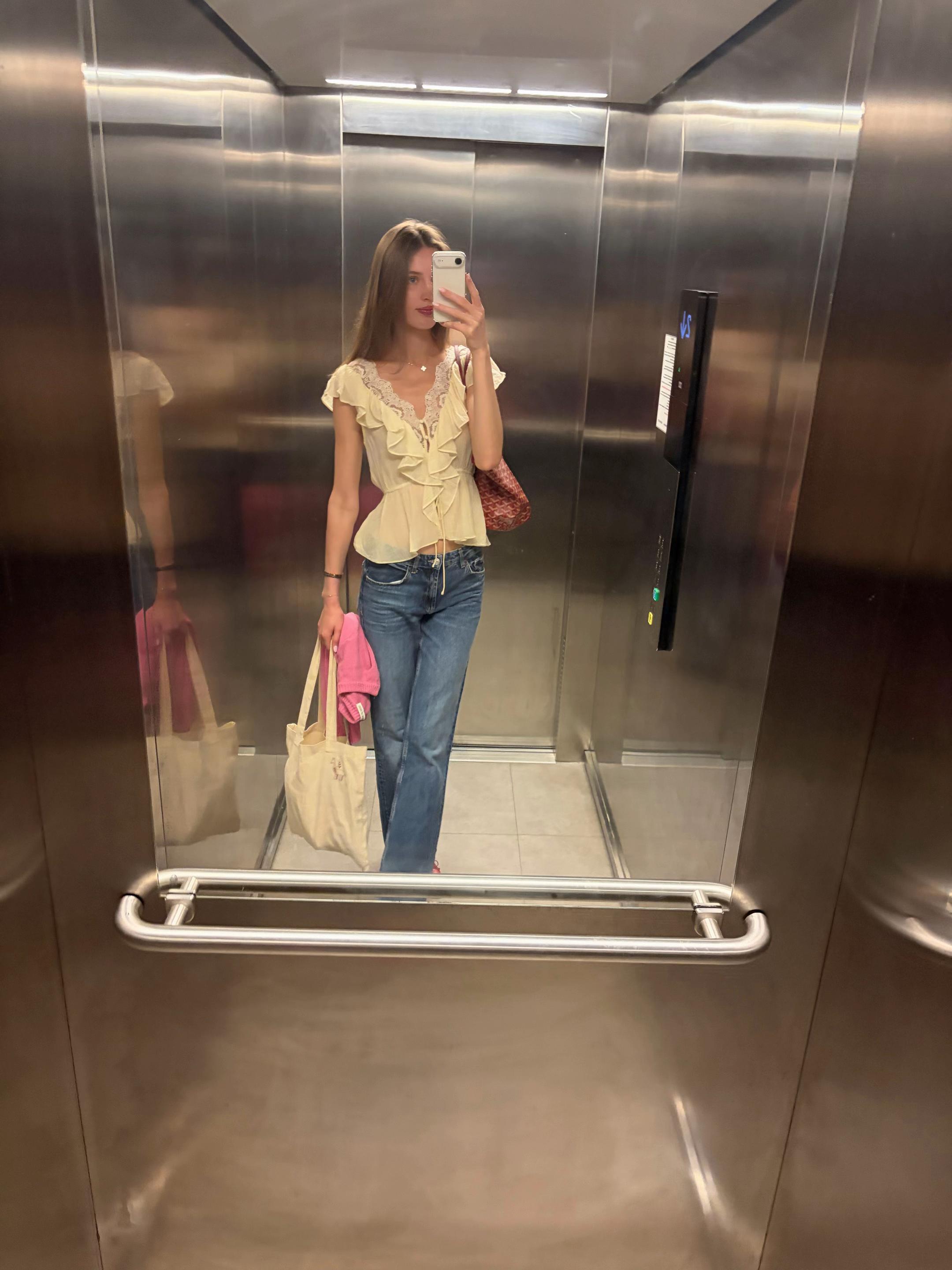 @westsofia777
