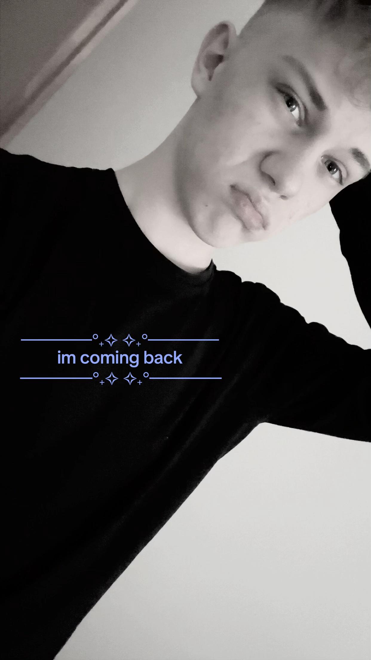 @𝐞𝐥𝐢𝐚𝐬🦪🍸