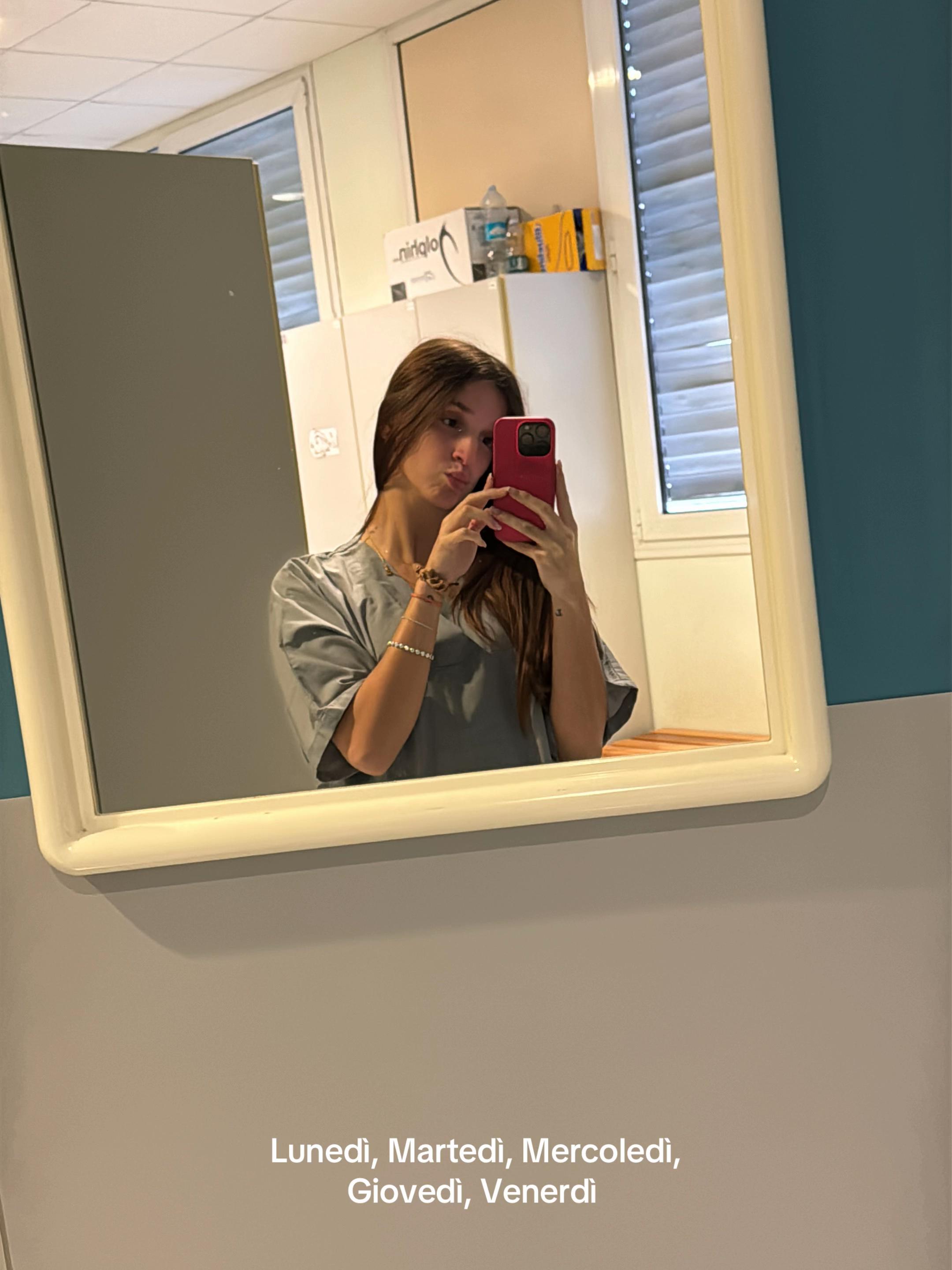 @_laurafontana_