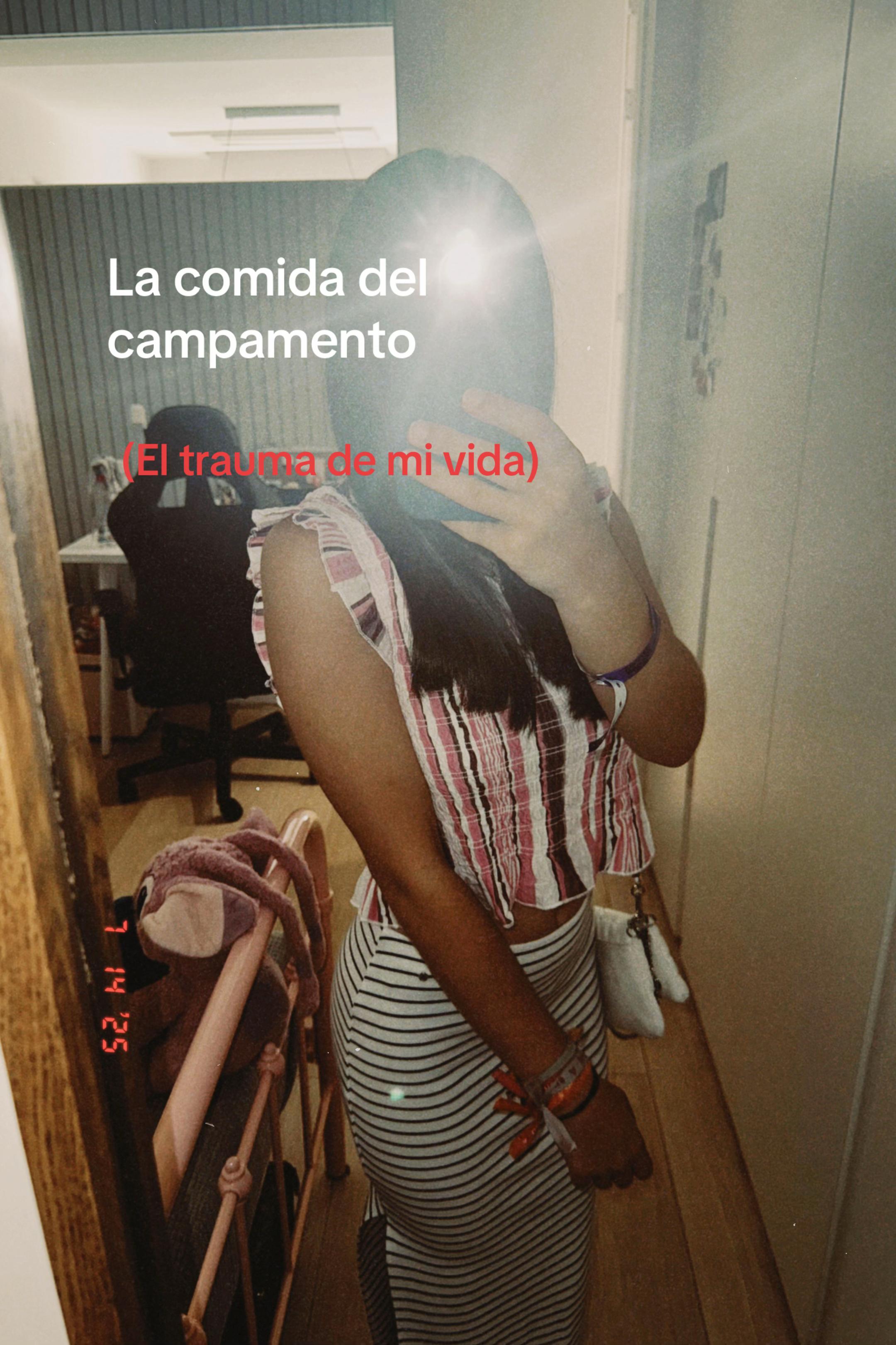 @La_fuckingpelirroja_.