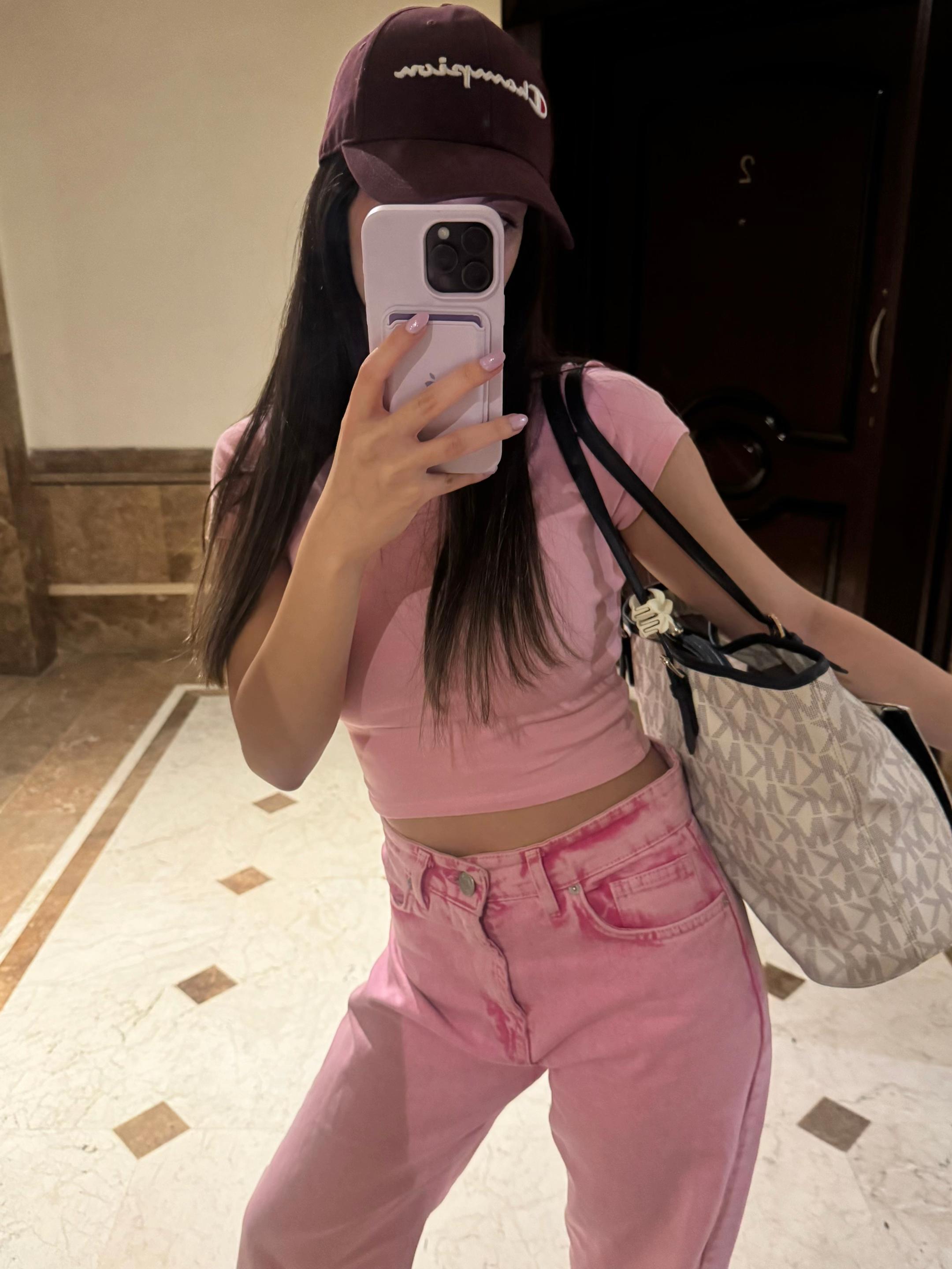 @sarvenaz