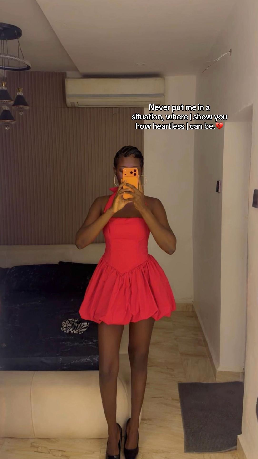 @Sarahblack