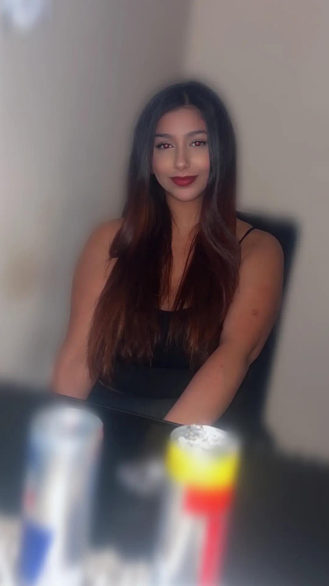 @❤️Queen Deni❤️