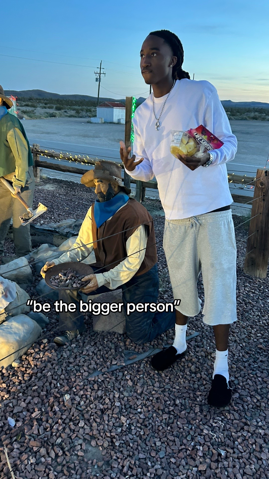 @c h o n n e x t d o o r