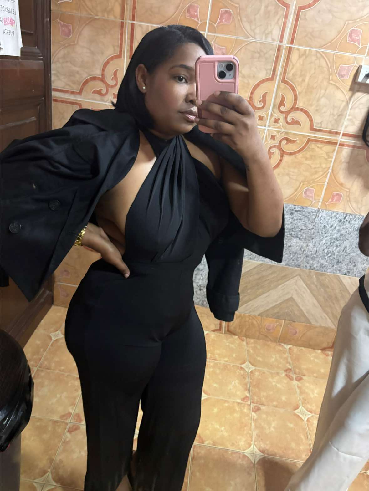 @hillary09128