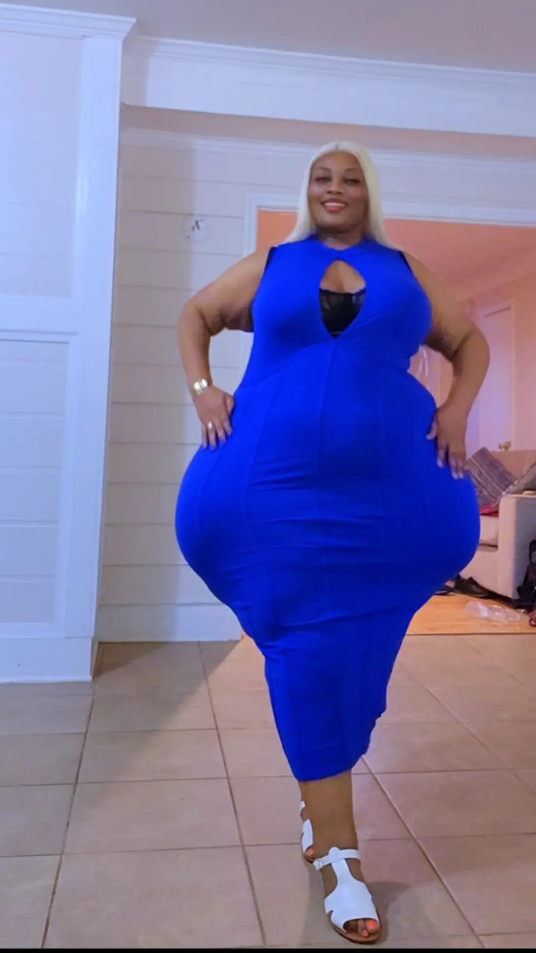 Kelly black cherry 🍒 (@kellyblackcherry) - Urlebird