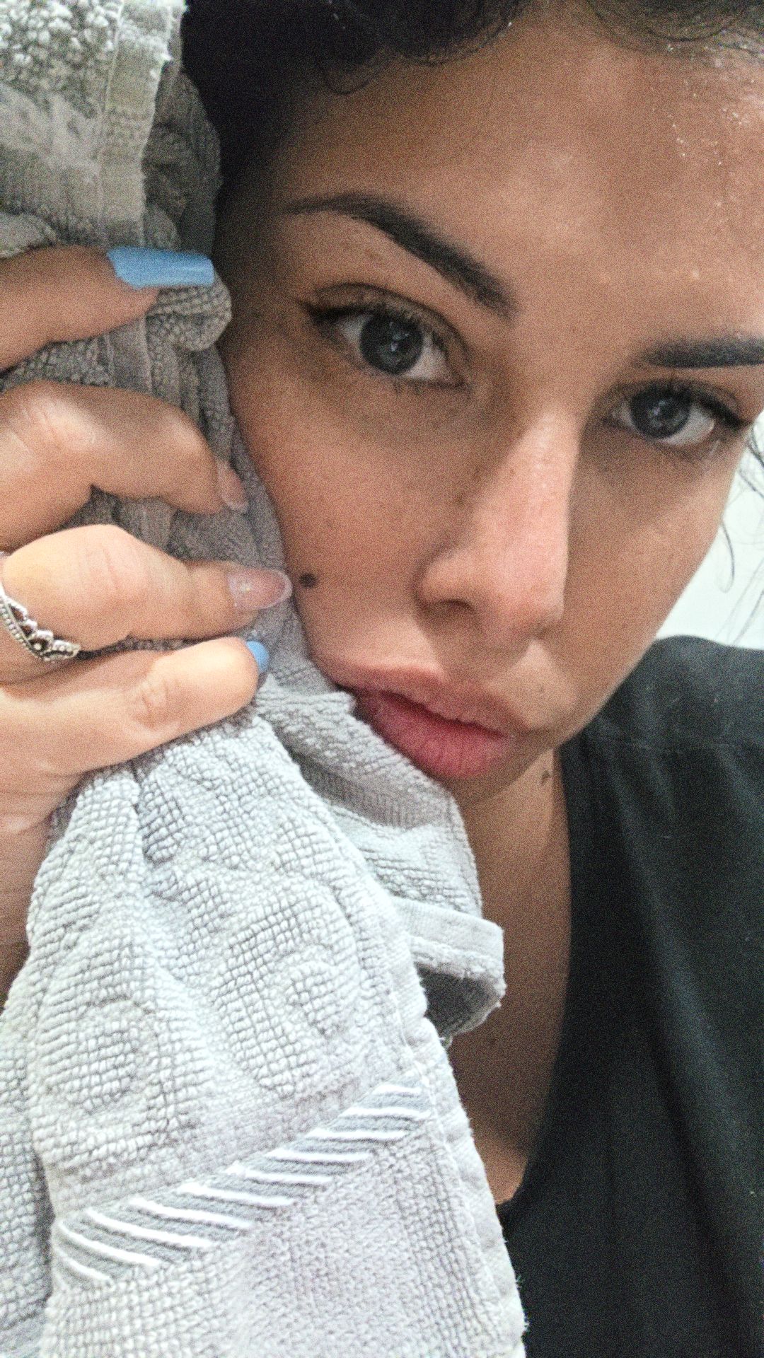 @👽