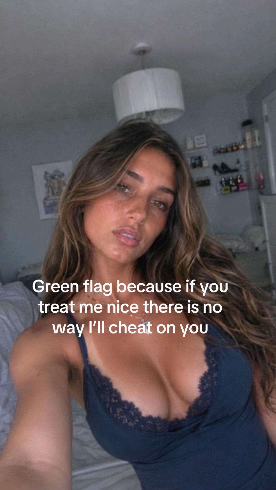 @Laura Elyra