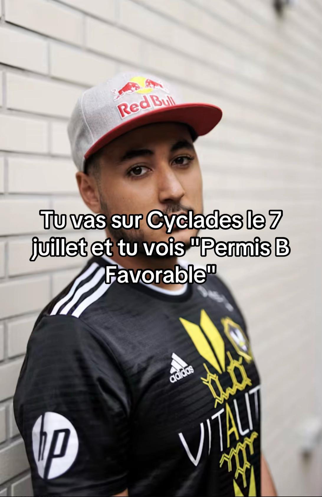 @YaSsInE | (&bull; ◡&bull;)| &bull; Amis