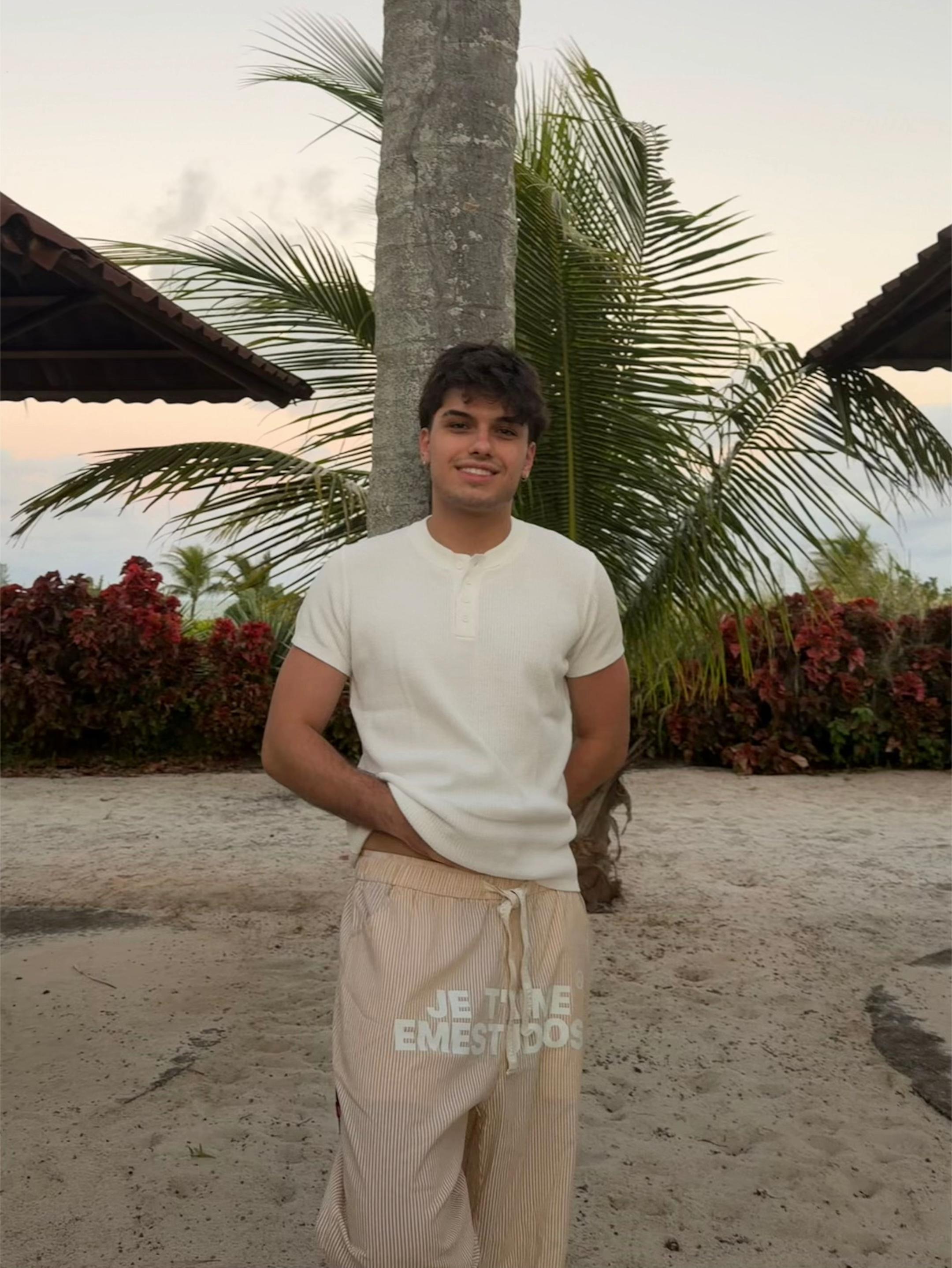 @soyhugocarro